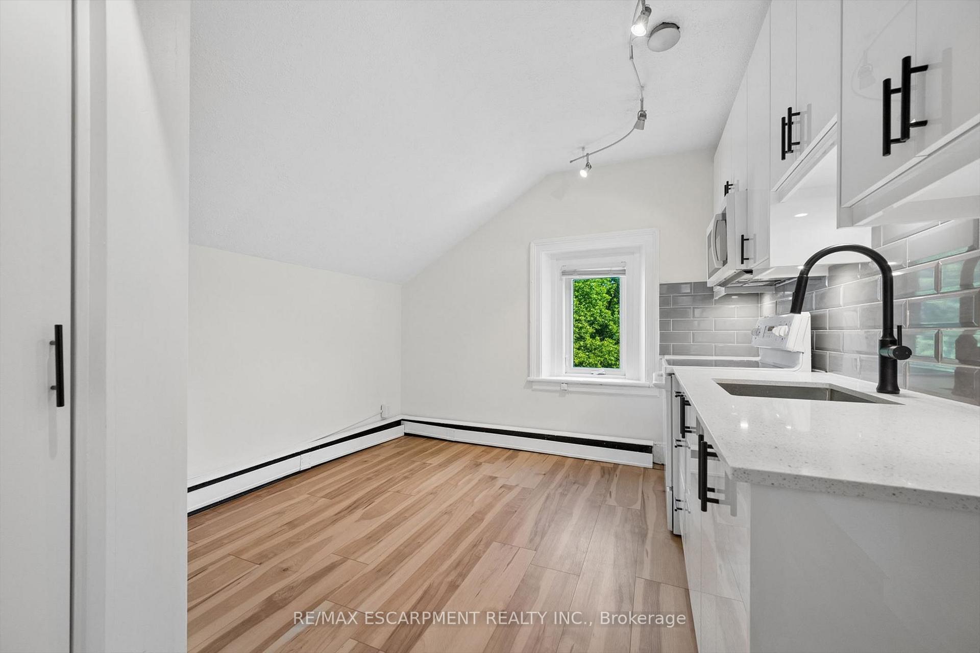 Photo 12 of 38B Concession Street, Cambridge, East Galt — HOMEH