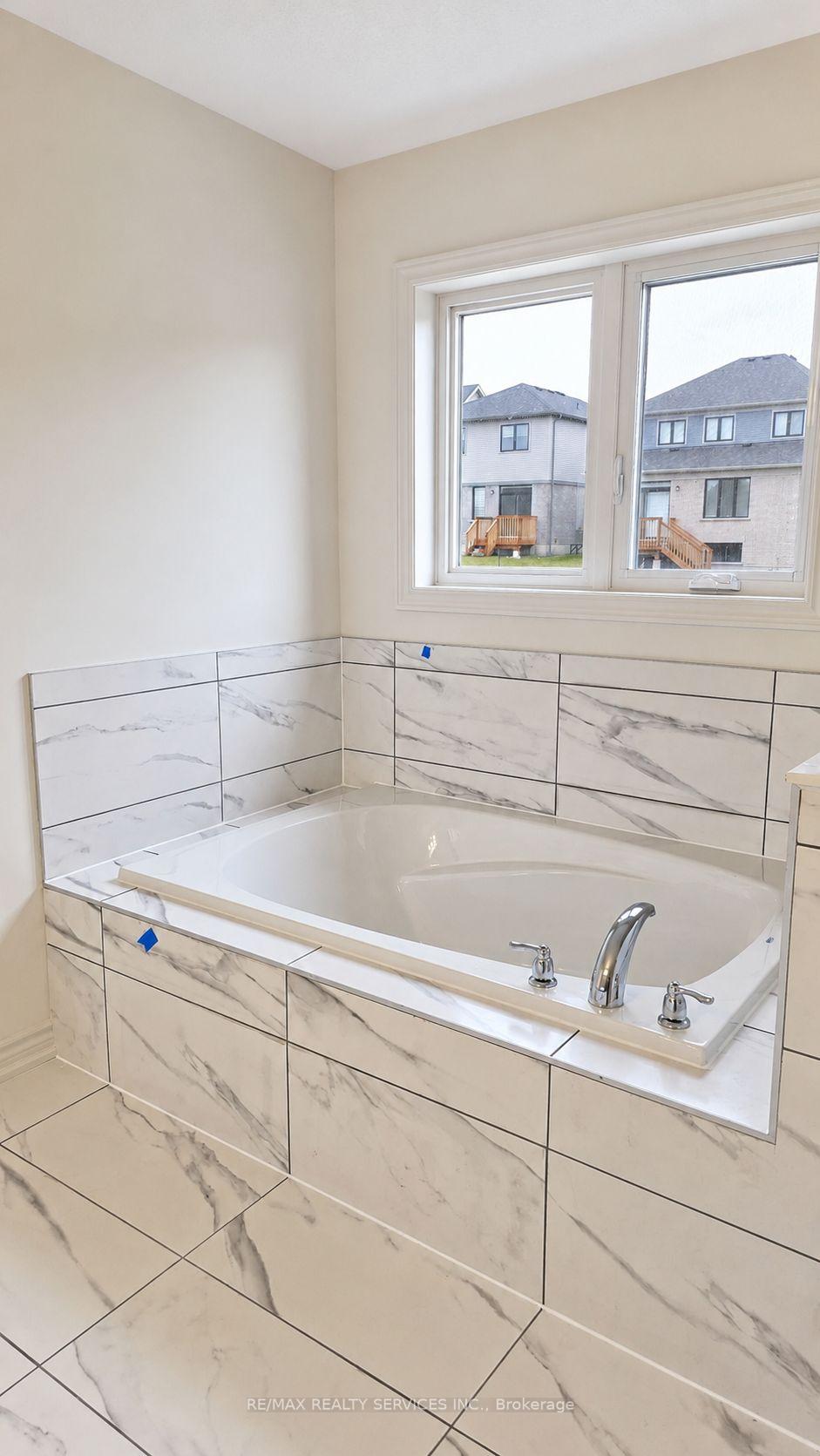 Photo 15 of 1029 Trailsview Avenue, Cobourg — HOMEH
