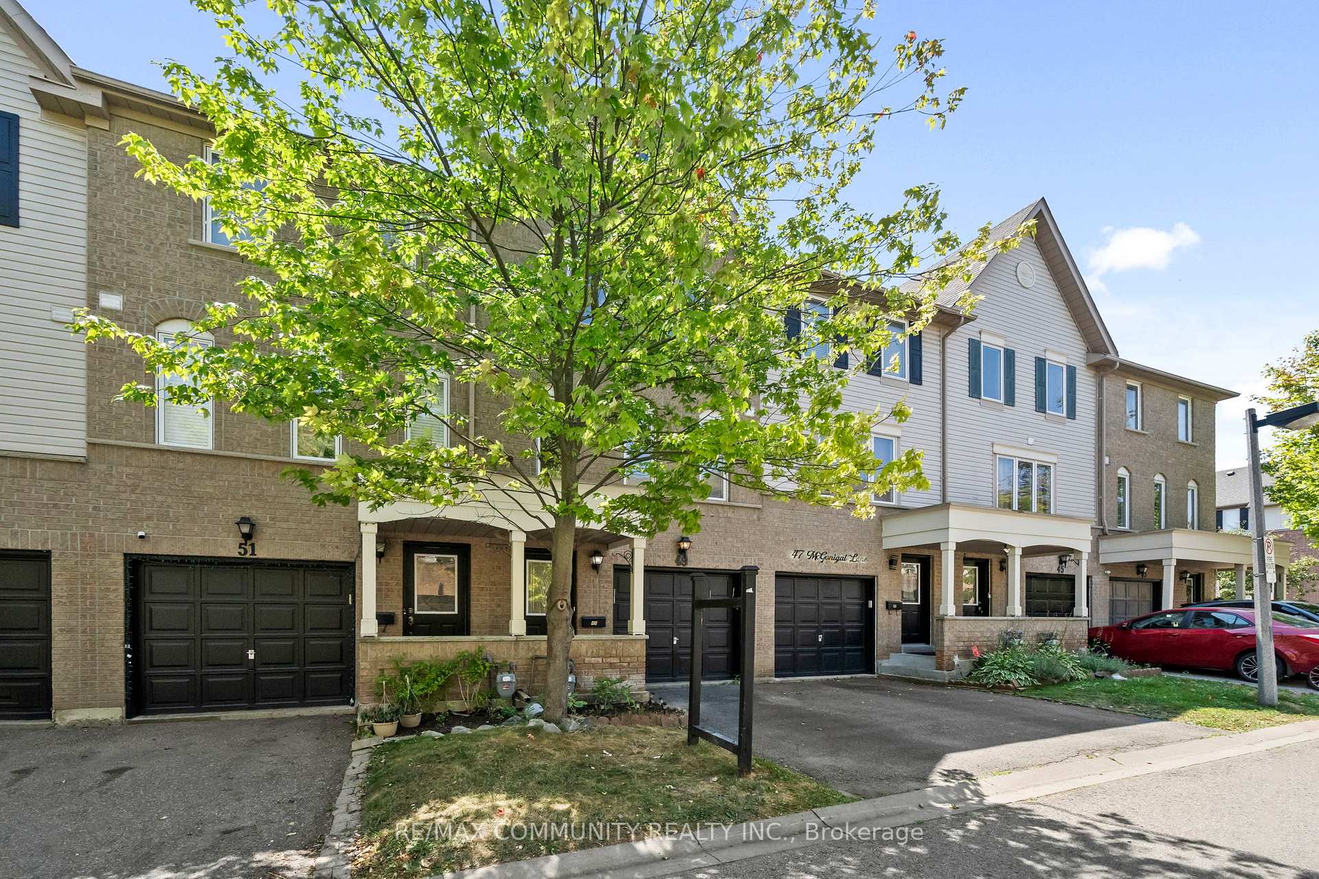 Photo 3 of 49 Mcgonigal Lane, Ajax, Central — HOMEH