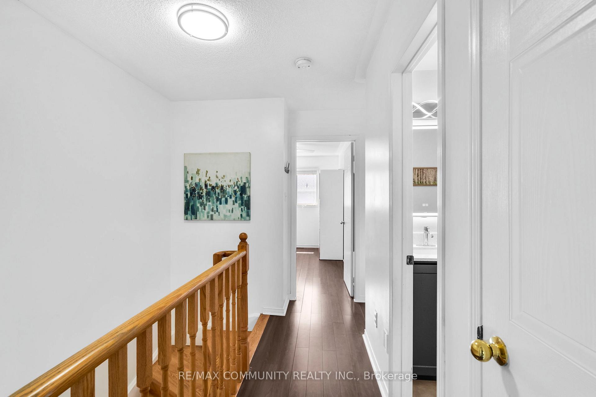 Photo 24 of 49 Mcgonigal Lane, Ajax, Central — HOMEH