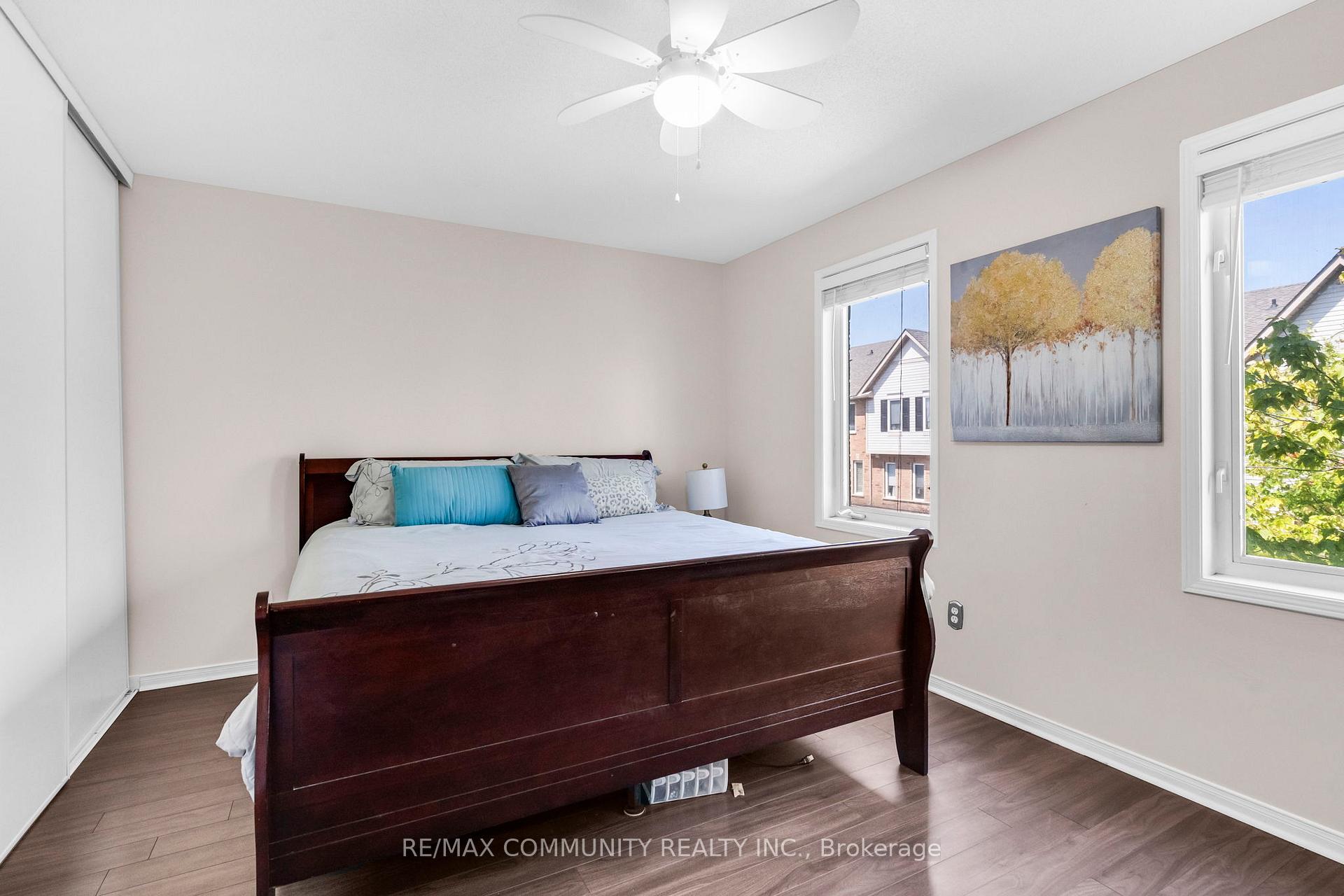 Photo 27 of 49 Mcgonigal Lane, Ajax, Central — HOMEH