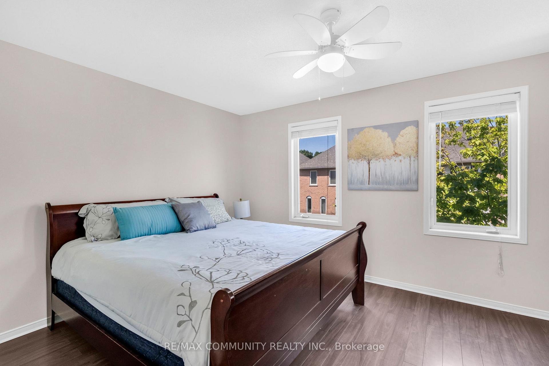 Photo 28 of 49 Mcgonigal Lane, Ajax, Central — HOMEH