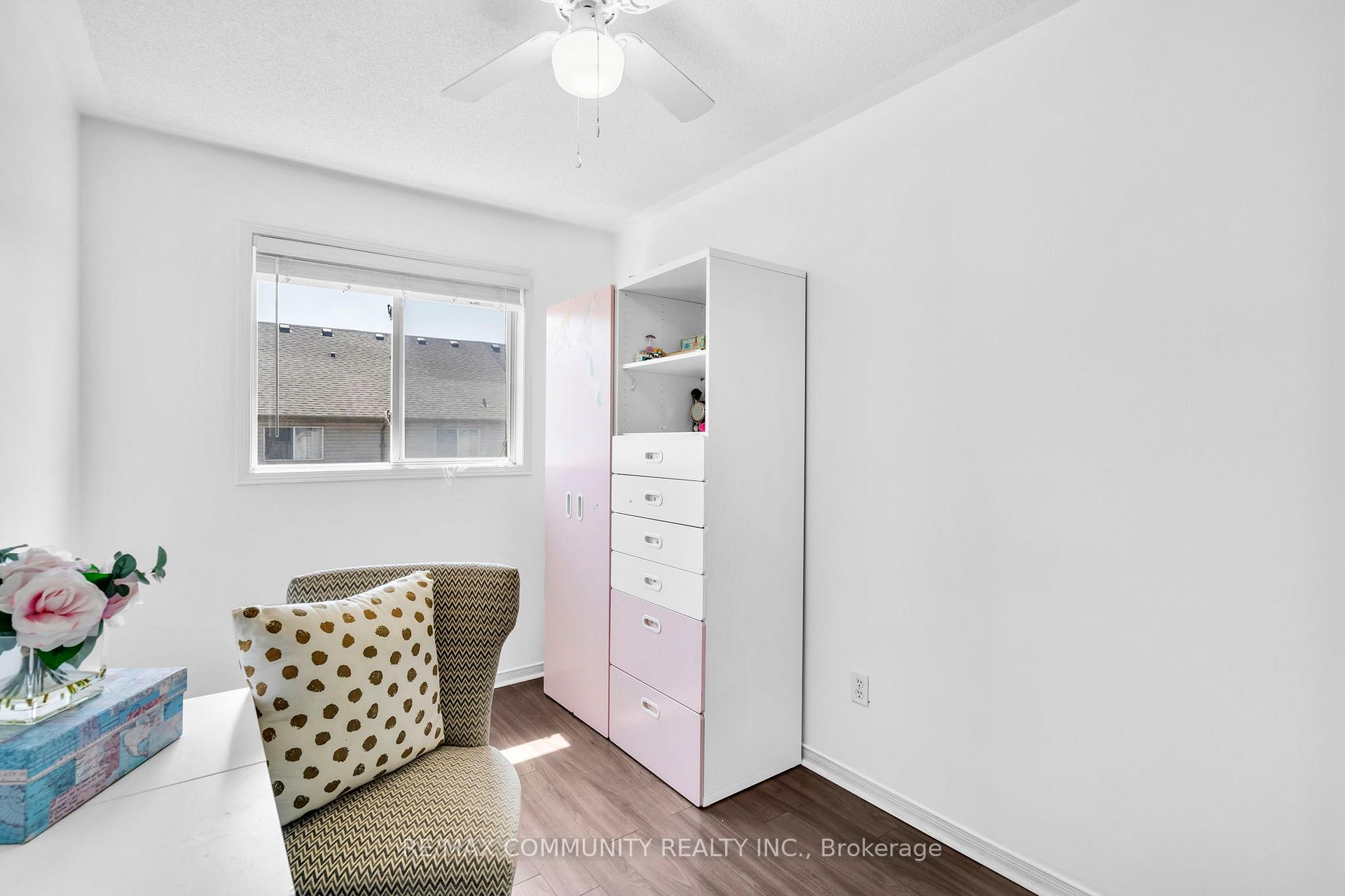 Photo 31 of 49 Mcgonigal Lane, Ajax, Central — HOMEH