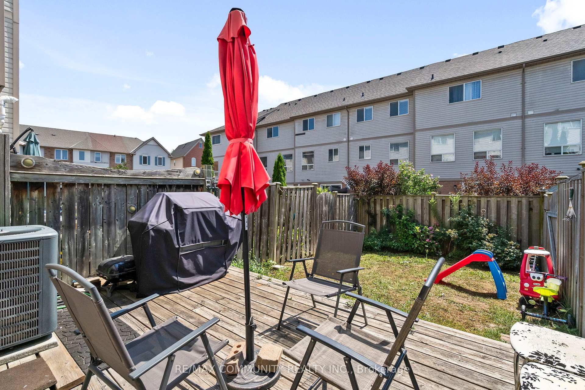 Photo 41 of 49 Mcgonigal Lane, Ajax, Central — HOMEH