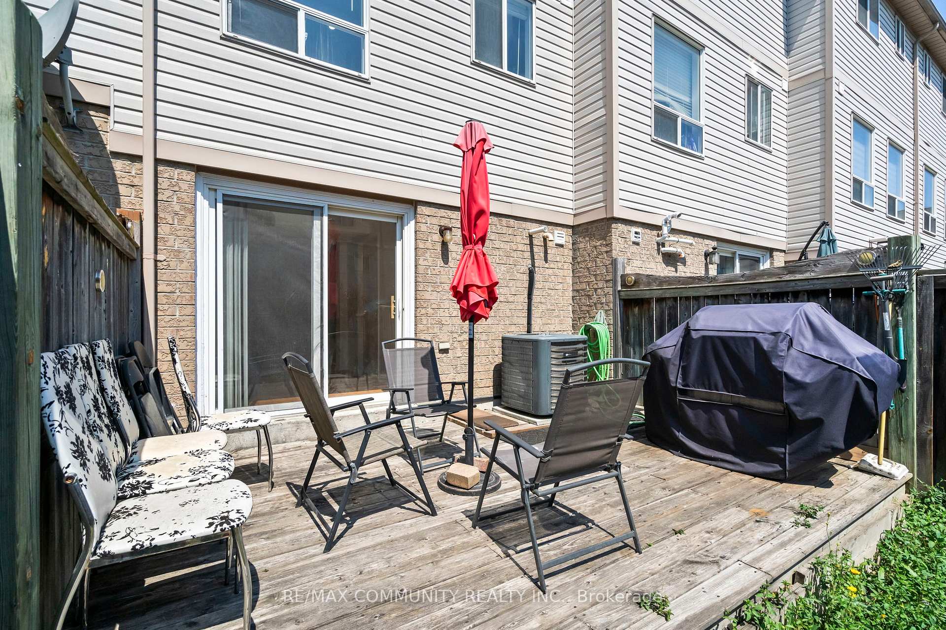 Photo 42 of 49 Mcgonigal Lane, Ajax, Central — HOMEH