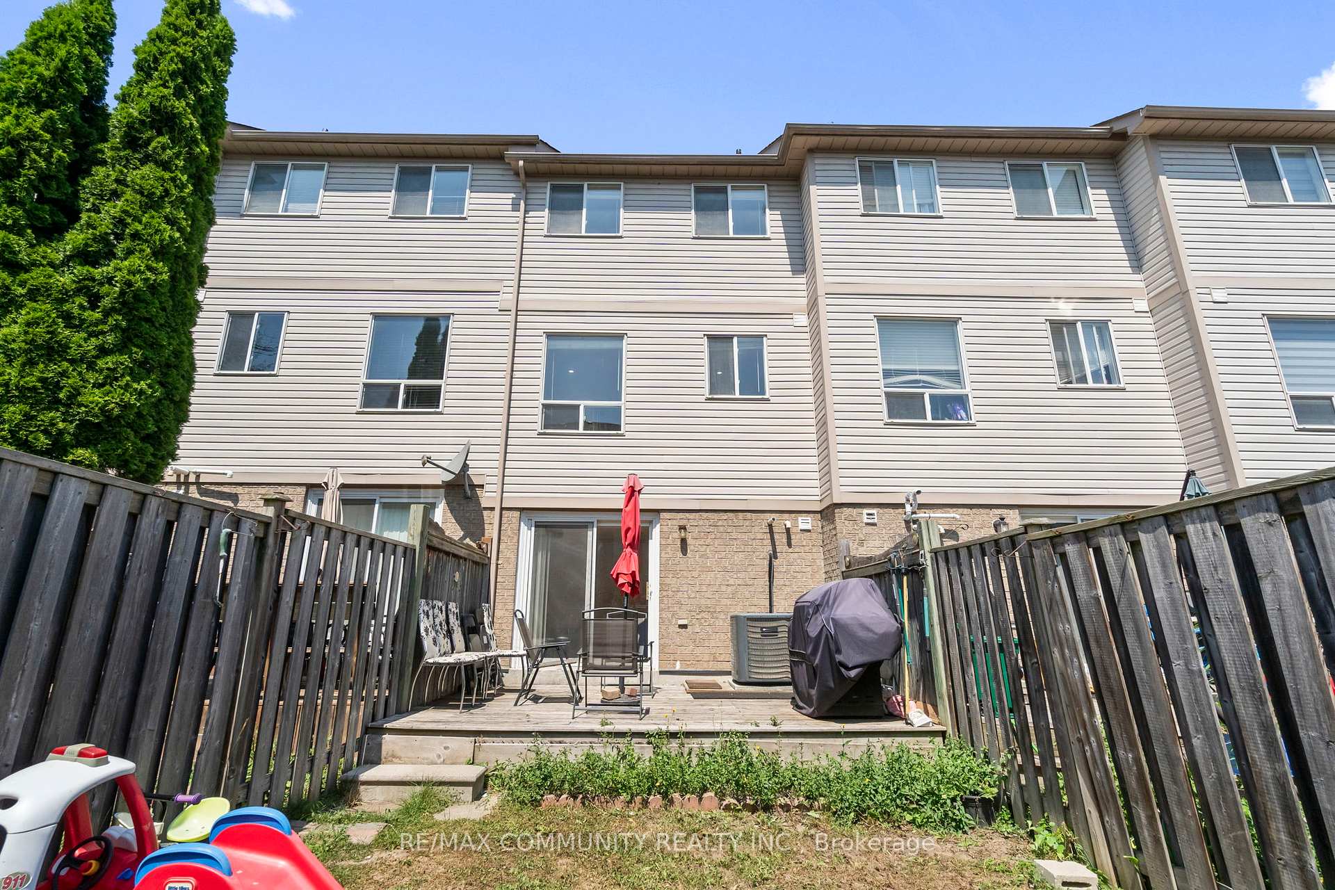 Photo 45 of 49 Mcgonigal Lane, Ajax, Central — HOMEH