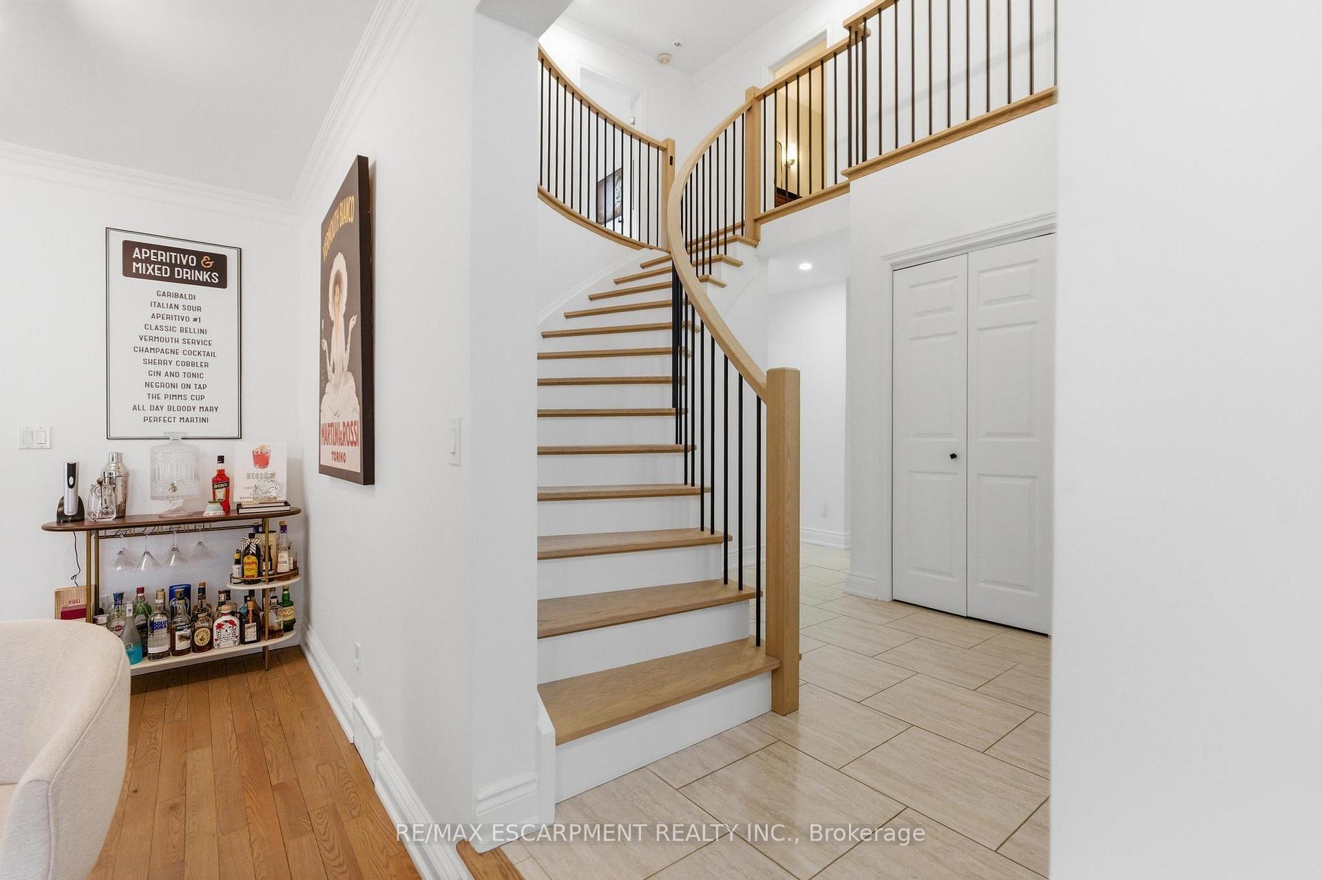 Photo 21 of 138 Miller Drive, Hamilton, Ancaster — HOMEH
