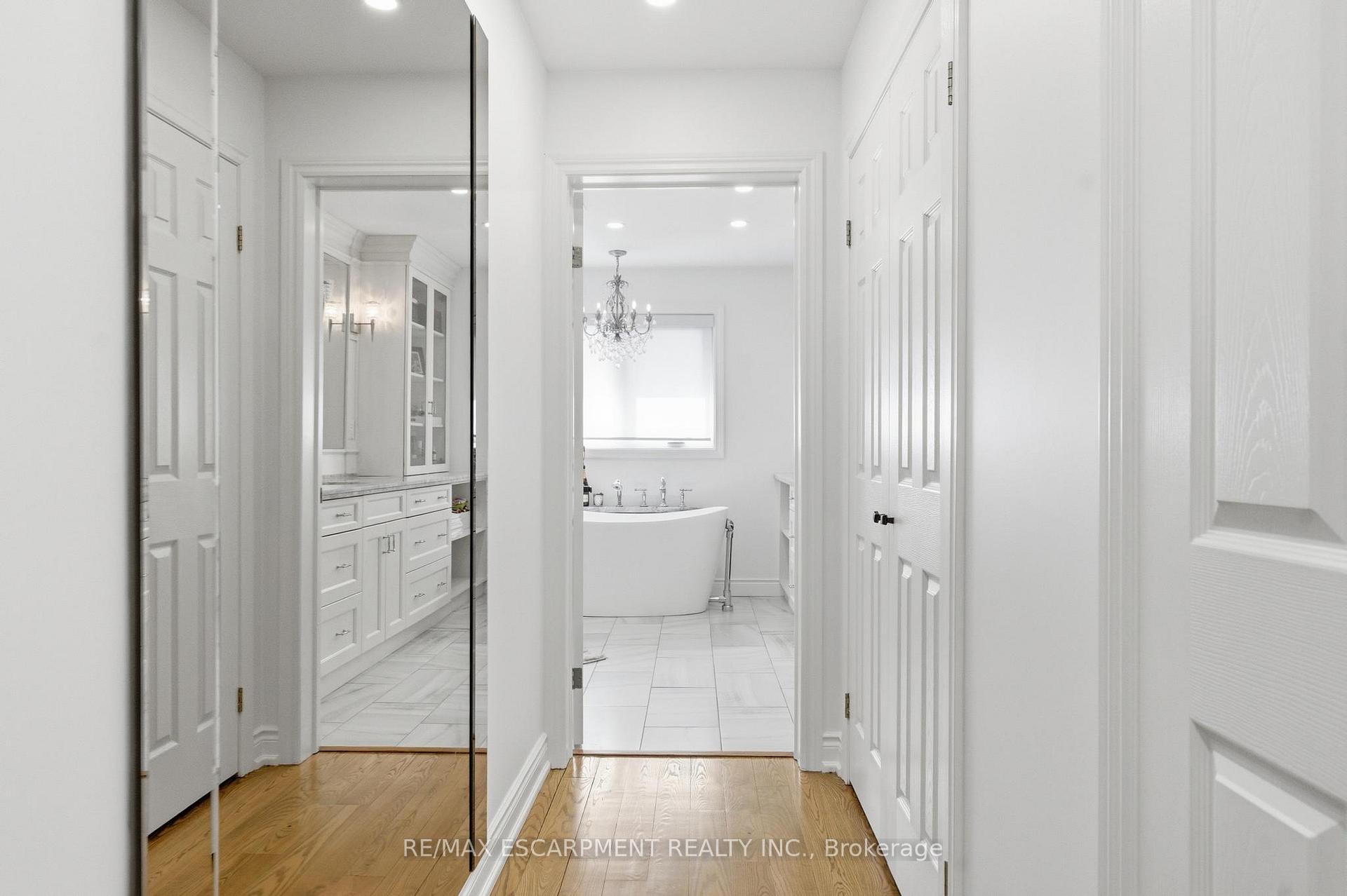 Photo 25 of 138 Miller Drive, Hamilton, Ancaster — HOMEH