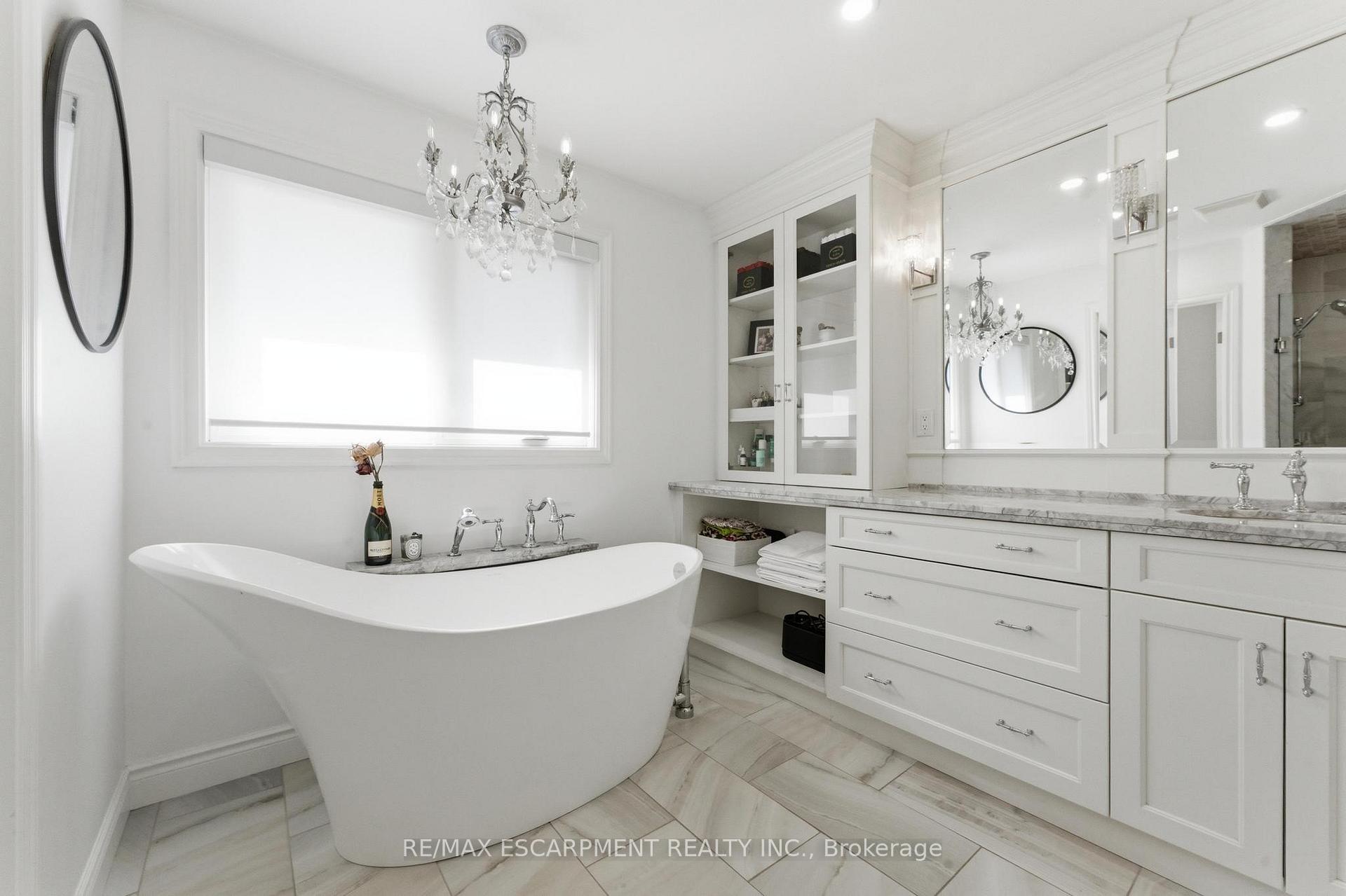 Photo 28 of 138 Miller Drive, Hamilton, Ancaster — HOMEH