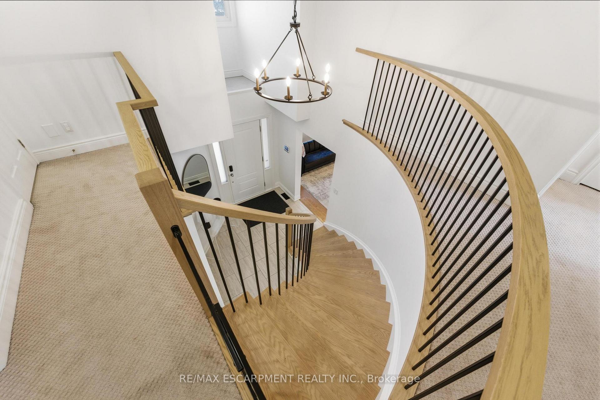 Photo 34 of 138 Miller Drive, Hamilton, Ancaster — HOMEH