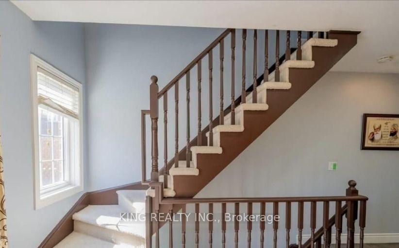 Photo 6 of 27 Denison Avenue, Brampton, Downtown Brampton — HOMEH