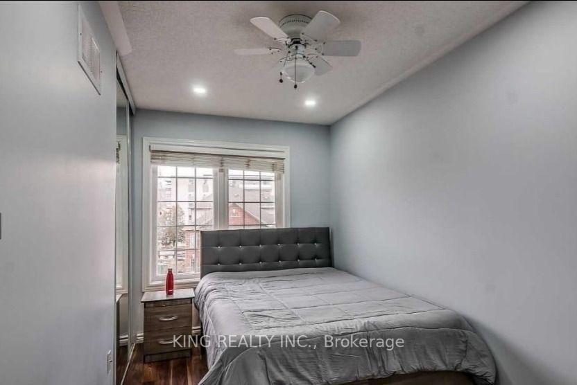 Photo 16 of 27 Denison Avenue, Brampton, Downtown Brampton — HOMEH