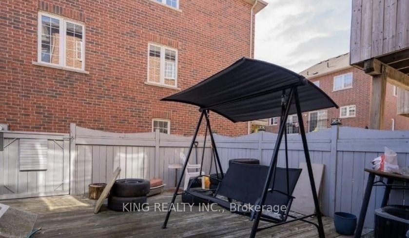 Photo 18 of 27 Denison Avenue, Brampton, Downtown Brampton — HOMEH