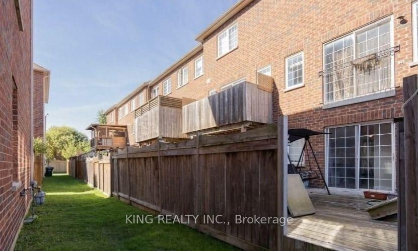 Photo 19 of 27 Denison Avenue, Brampton, Downtown Brampton — HOMEH