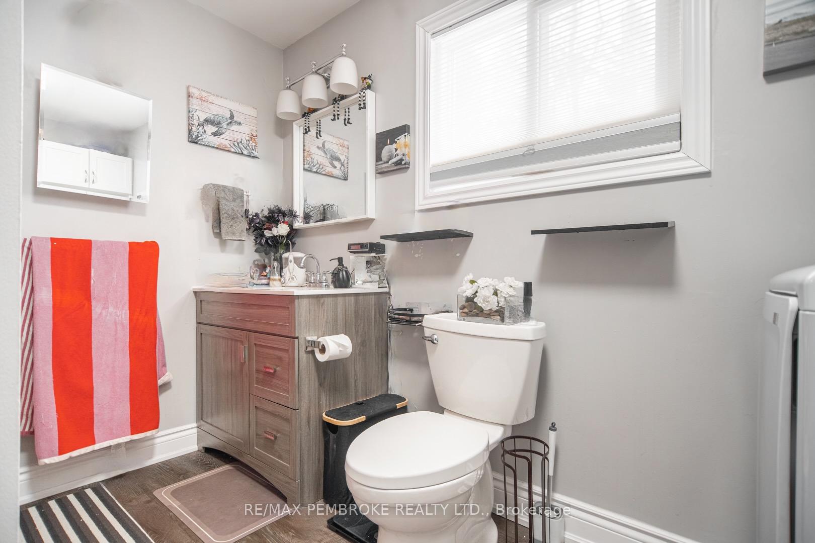 Photo 13 of 61 Doran Road, Petawawa, Petawawa — HOMEH