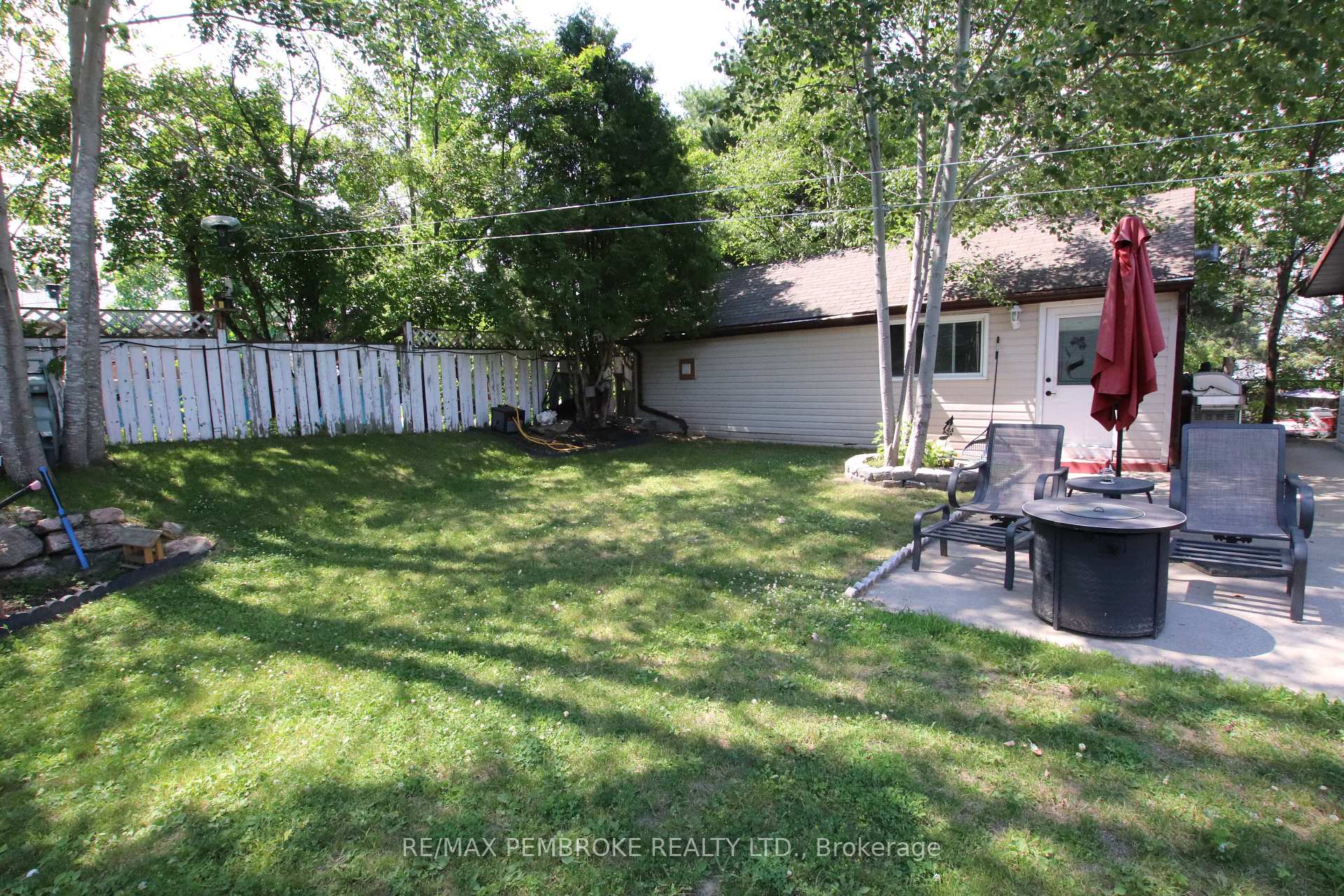 Photo 33 of 61 Doran Road, Petawawa, Petawawa — HOMEH