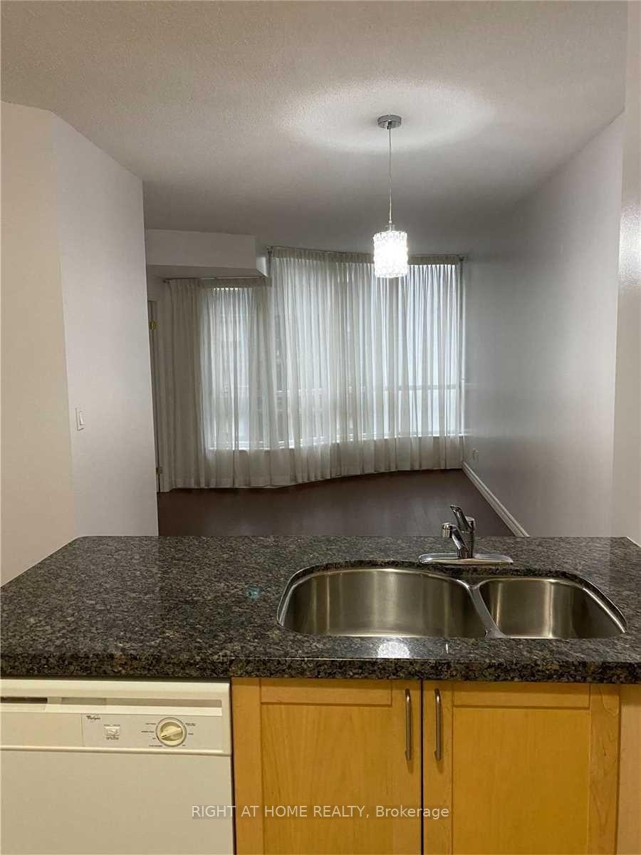 Photo 5 of Unit 709, 55 Bloor Street E, Toronto, Church-Yonge Corridor — HOMEH