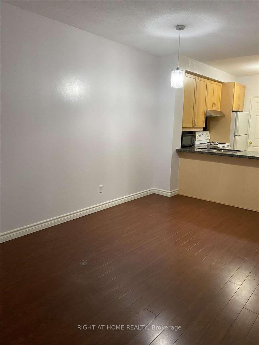 Photo 7 of Unit 709, 55 Bloor Street E, Toronto, Church-Yonge Corridor — HOMEH