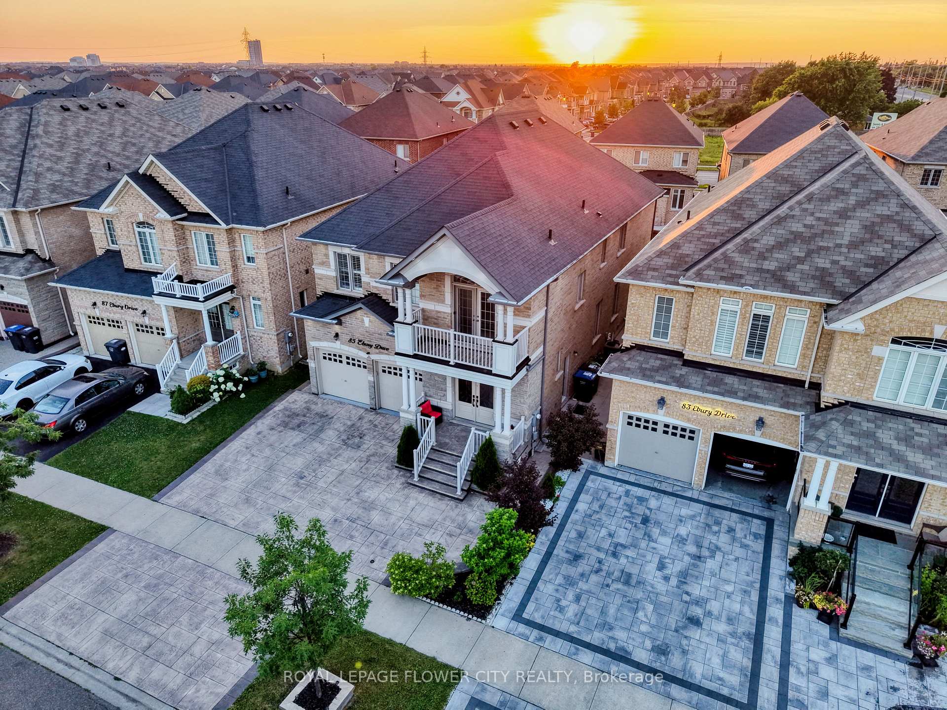 Photo 8 of 85 Ebury Drive, Brampton, Credit Valley — HOMEH