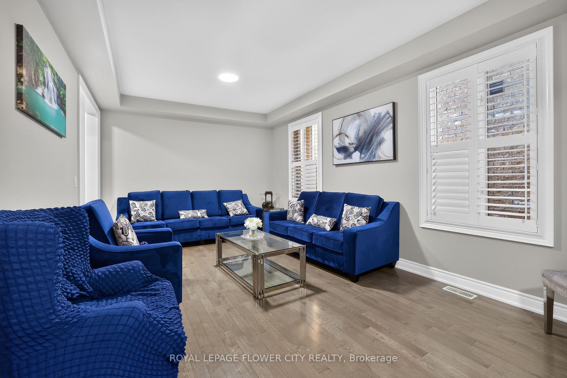 Photo 10 of 85 Ebury Drive, Brampton, Credit Valley — HOMEH