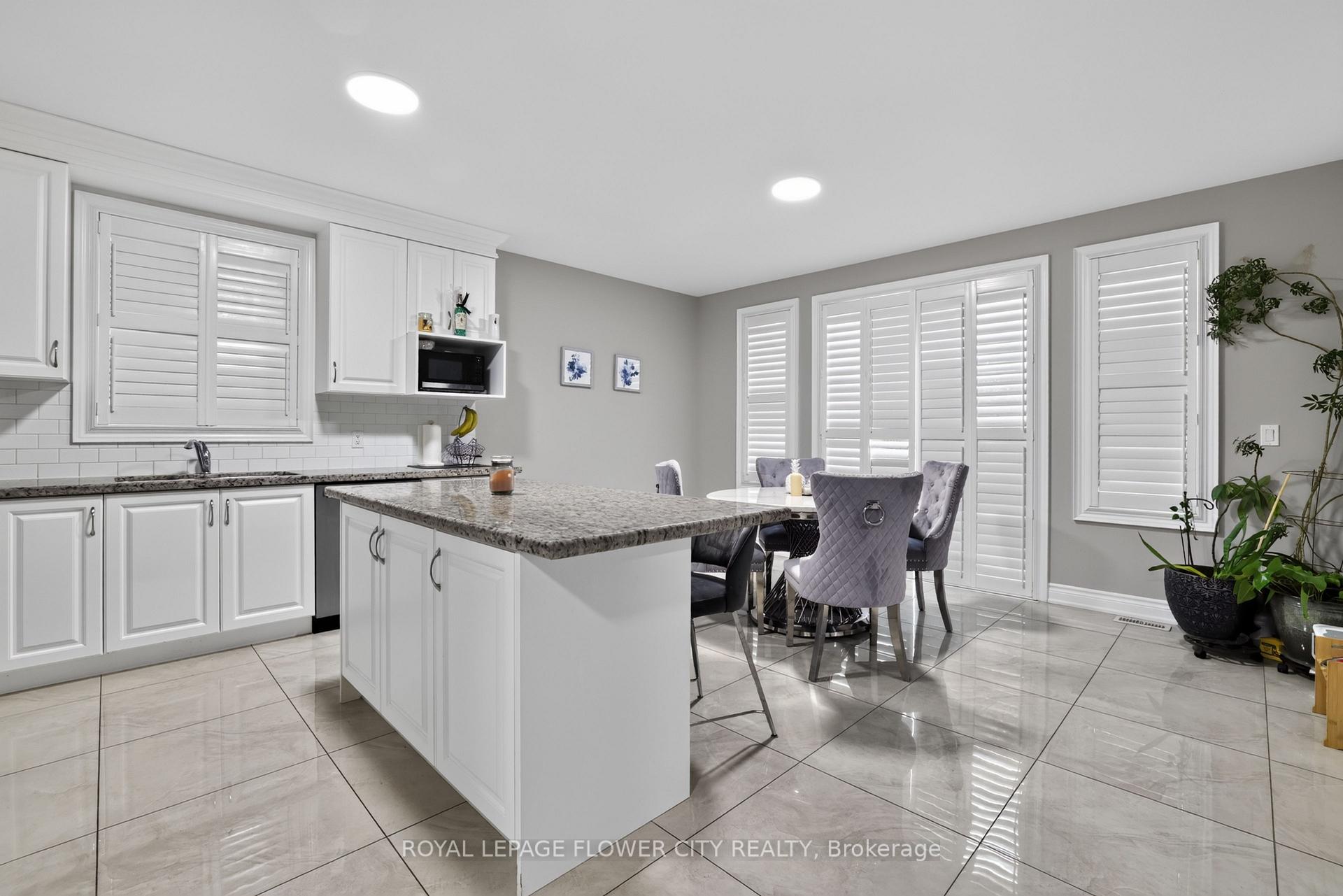 Photo 15 of 85 Ebury Drive, Brampton, Credit Valley — HOMEH