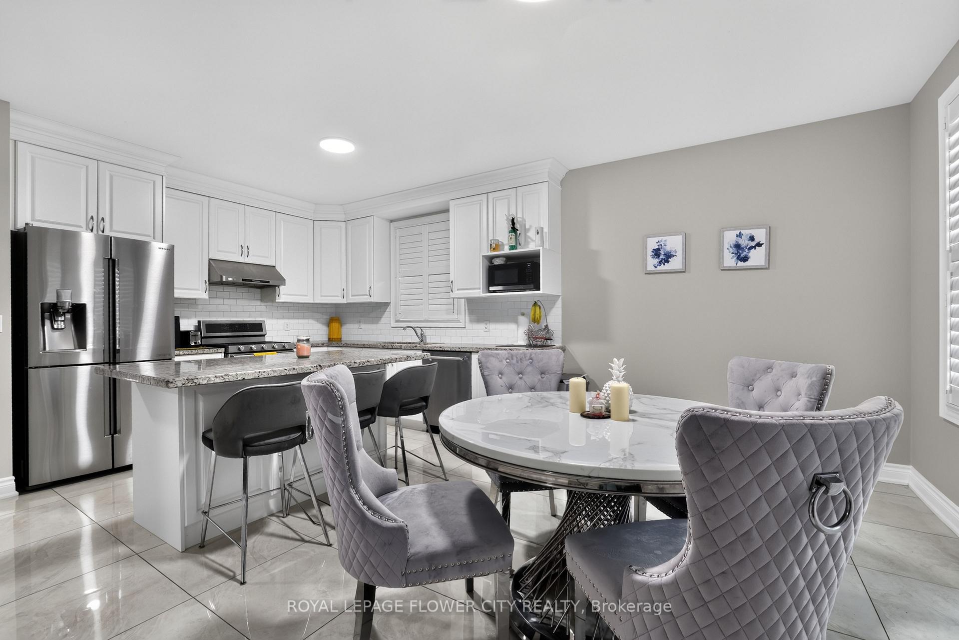 Photo 16 of 85 Ebury Drive, Brampton, Credit Valley — HOMEH
