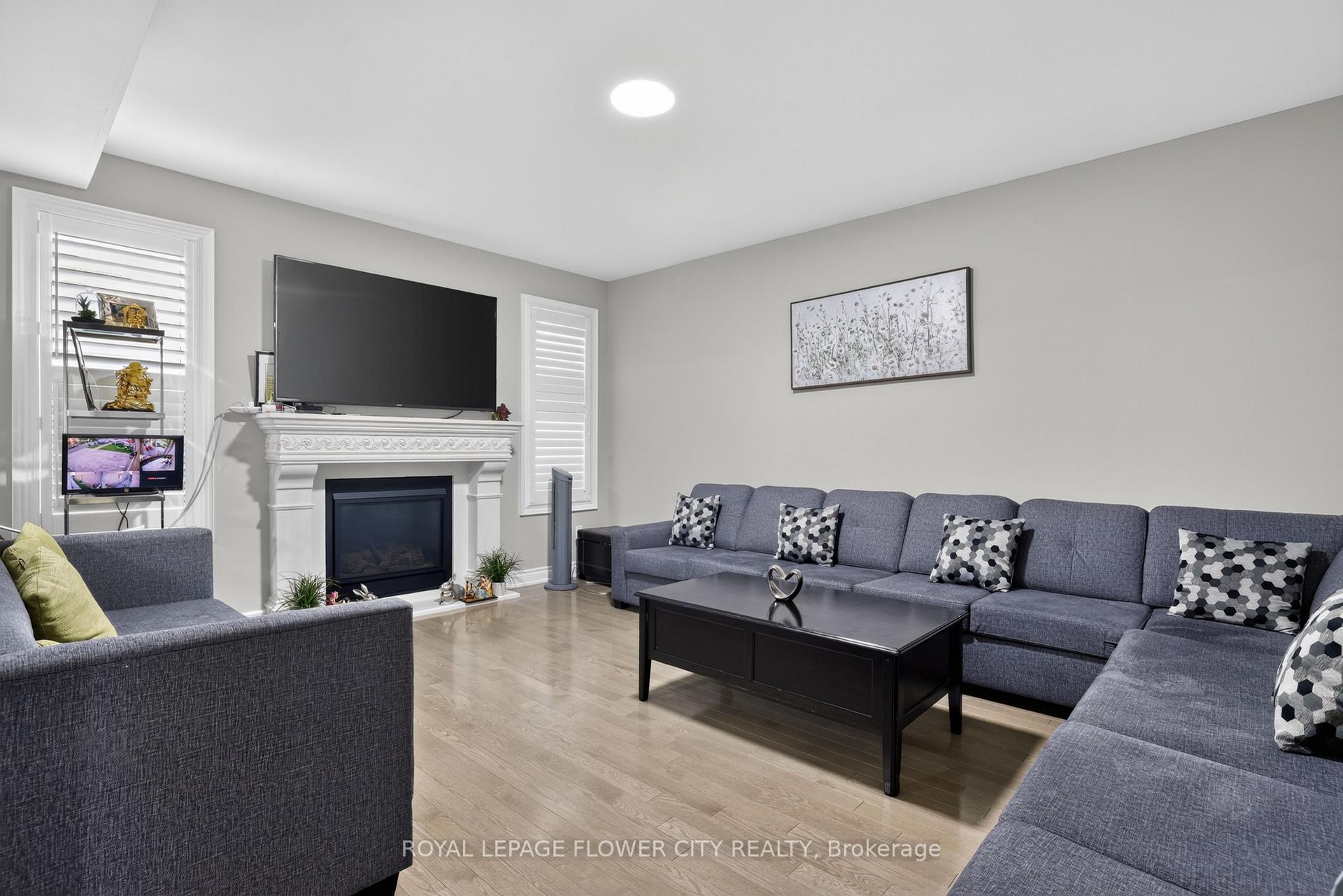 Photo 19 of 85 Ebury Drive, Brampton, Credit Valley — HOMEH