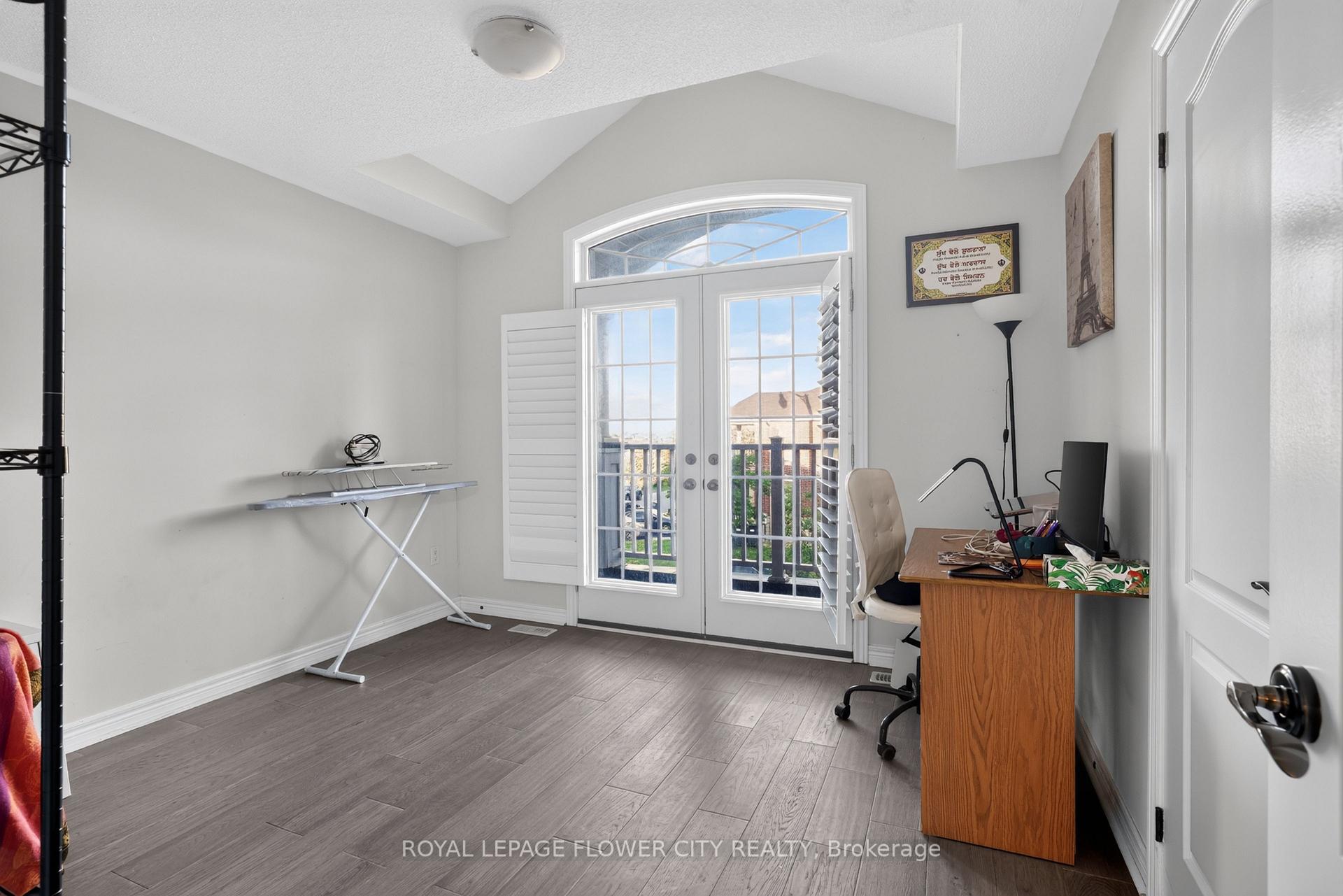 Photo 23 of 85 Ebury Drive, Brampton, Credit Valley — HOMEH