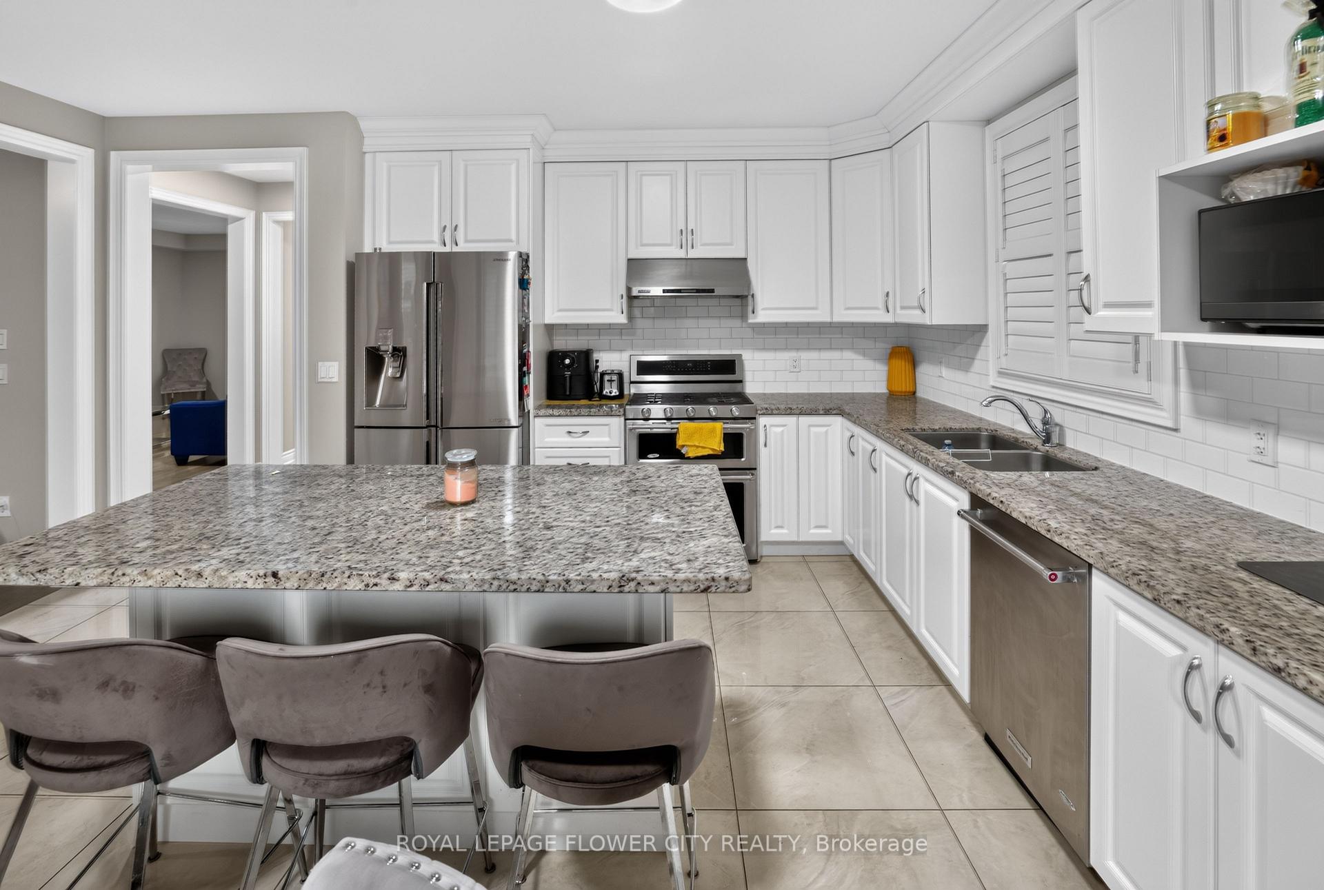 Photo 42 of 85 Ebury Drive, Brampton, Credit Valley — HOMEH