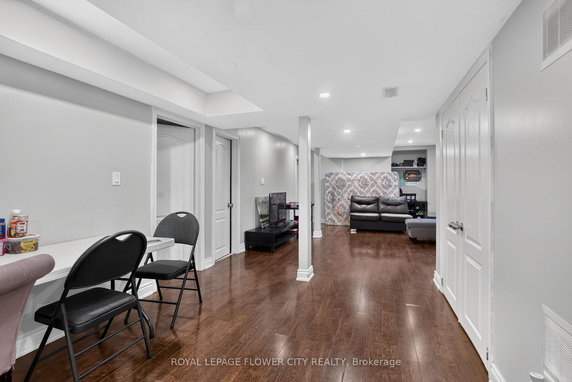 Photo 43 of 85 Ebury Drive, Brampton, Credit Valley — HOMEH