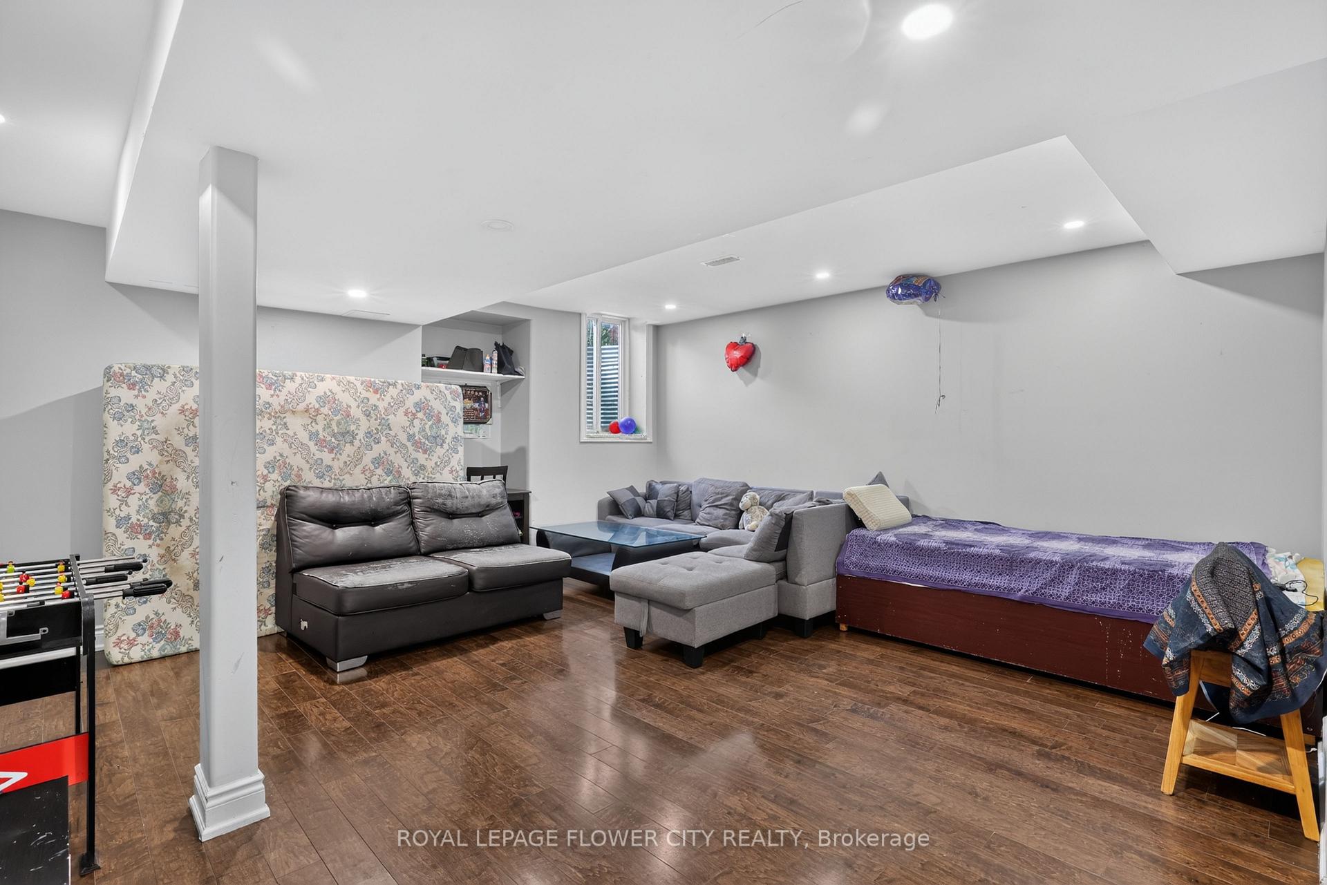 Photo 45 of 85 Ebury Drive, Brampton, Credit Valley — HOMEH