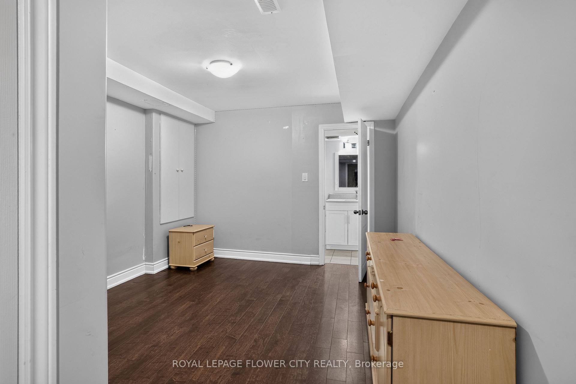Photo 49 of 85 Ebury Drive, Brampton, Credit Valley — HOMEH