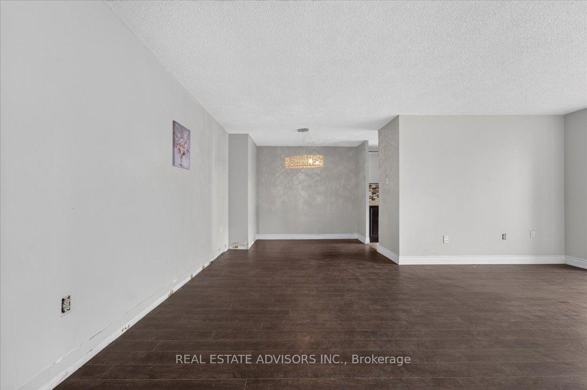 Photo 3 of Unit 1206, 4 Kings Cross Road, Brampton, Queen Street Corridor — HOMEH