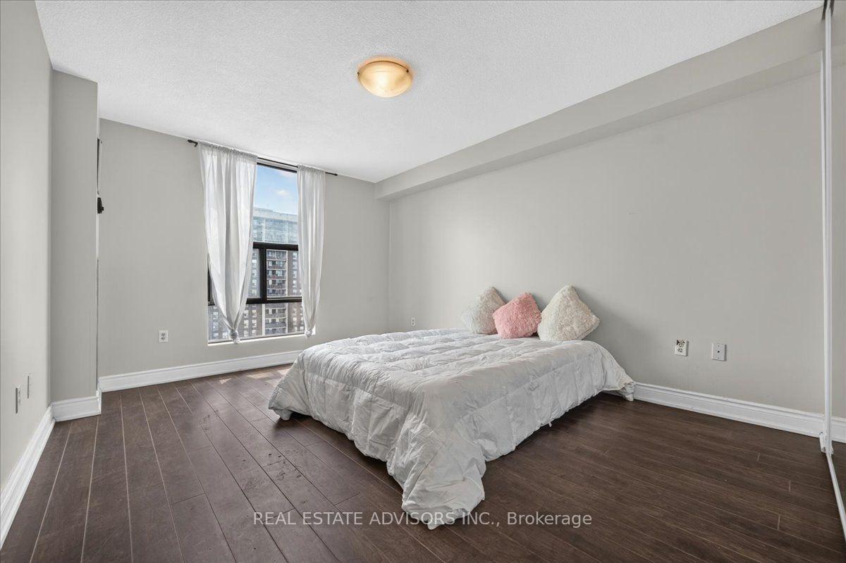 Photo 8 of Unit 1206, 4 Kings Cross Road, Brampton, Queen Street Corridor — HOMEH