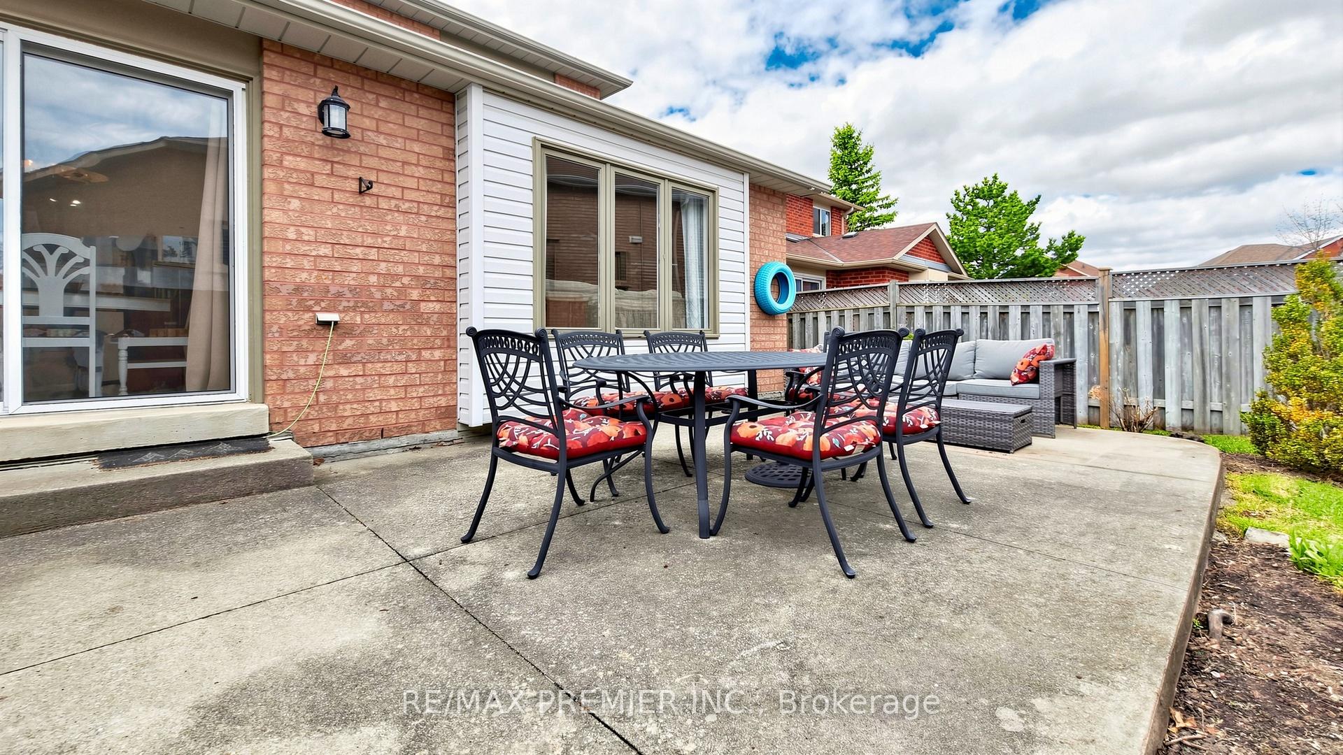 Photo 43 of 6 Terrastone Court, Caledon, Bolton West — HOMEH