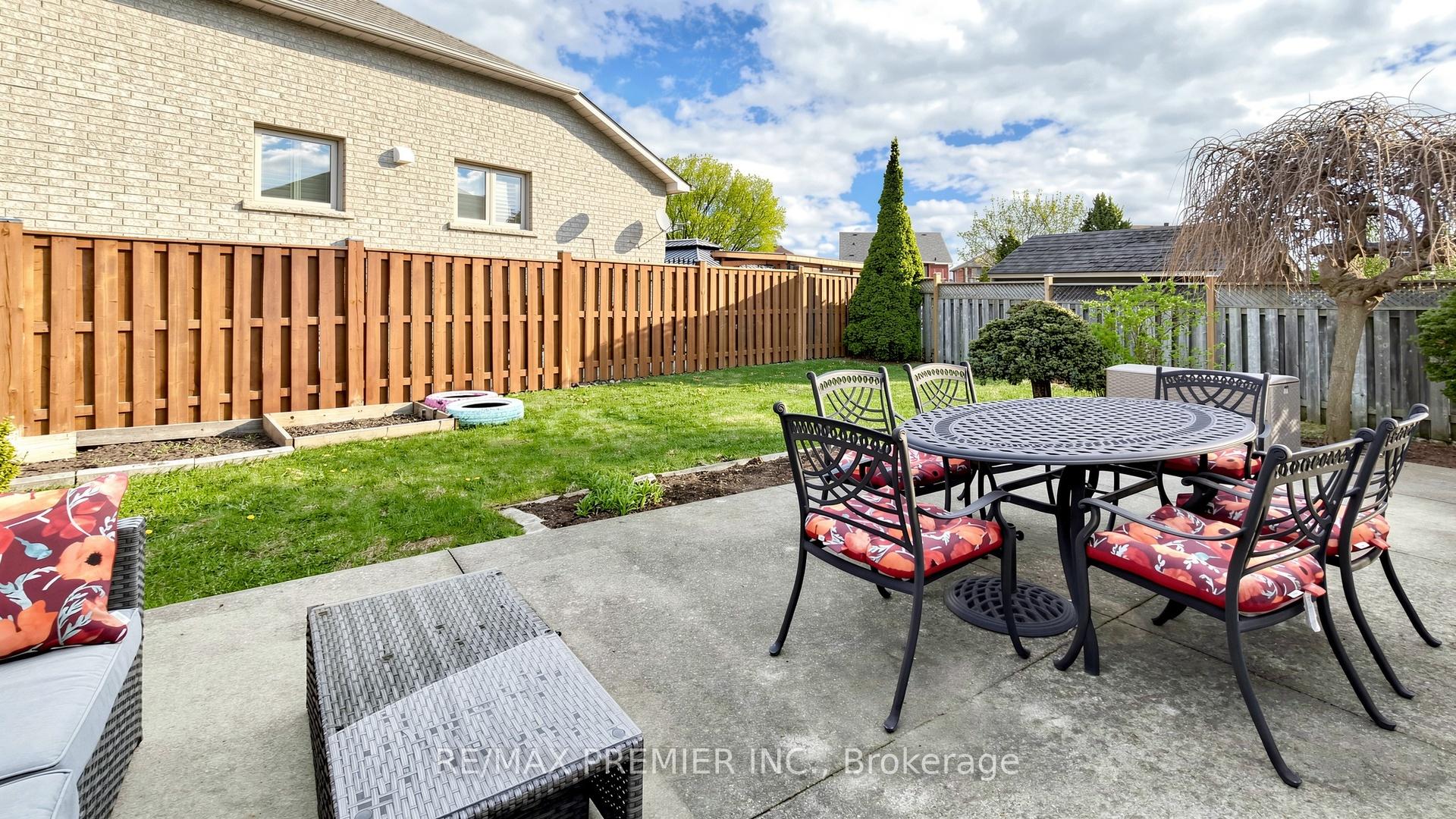 Photo 44 of 6 Terrastone Court, Caledon, Bolton West — HOMEH