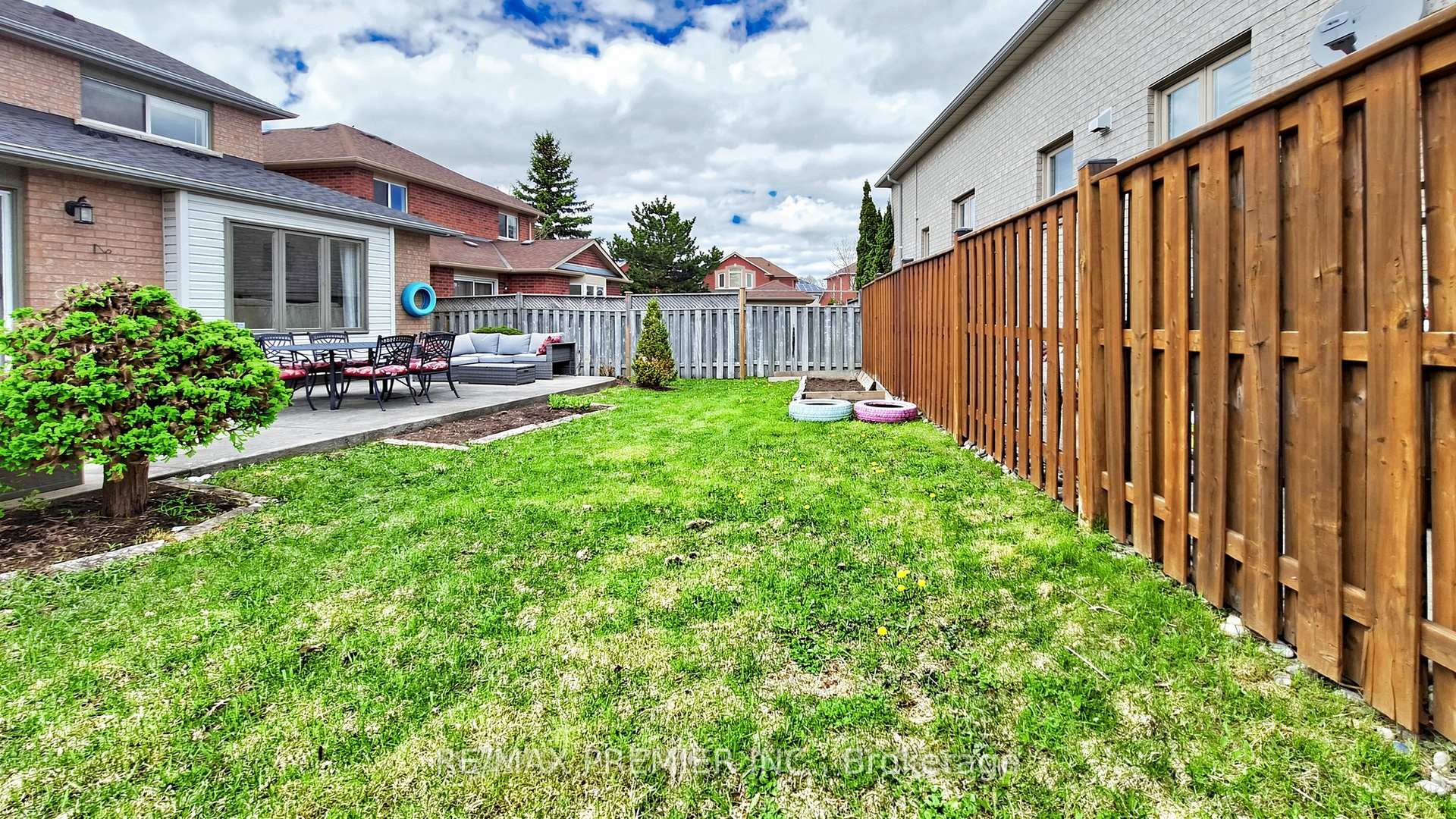 Photo 45 of 6 Terrastone Court, Caledon, Bolton West — HOMEH