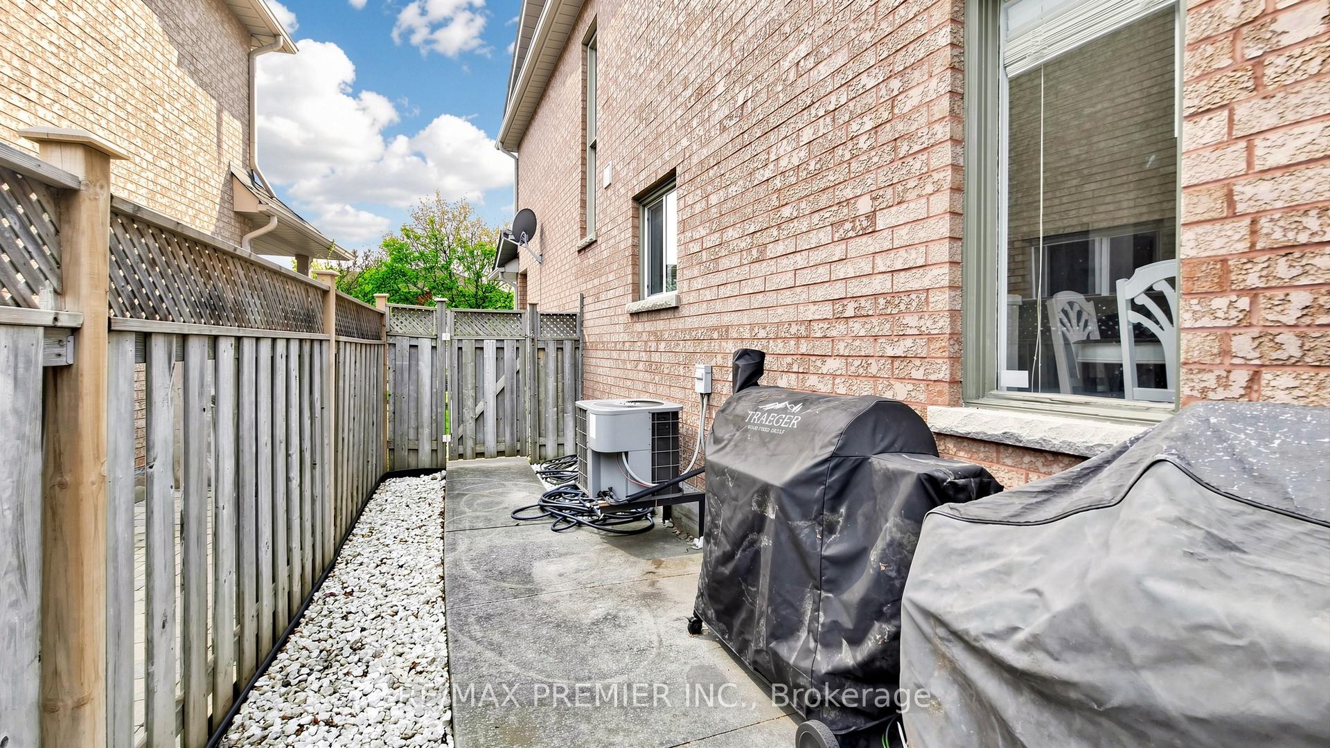 Photo 47 of 6 Terrastone Court, Caledon, Bolton West — HOMEH
