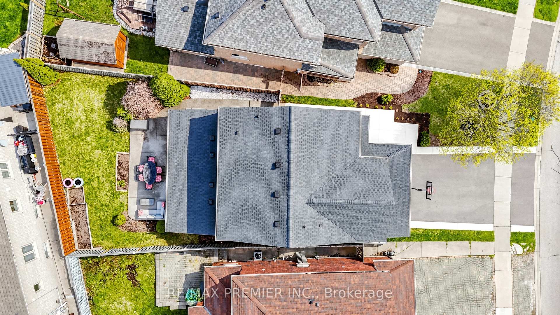 Photo 48 of 6 Terrastone Court, Caledon, Bolton West — HOMEH