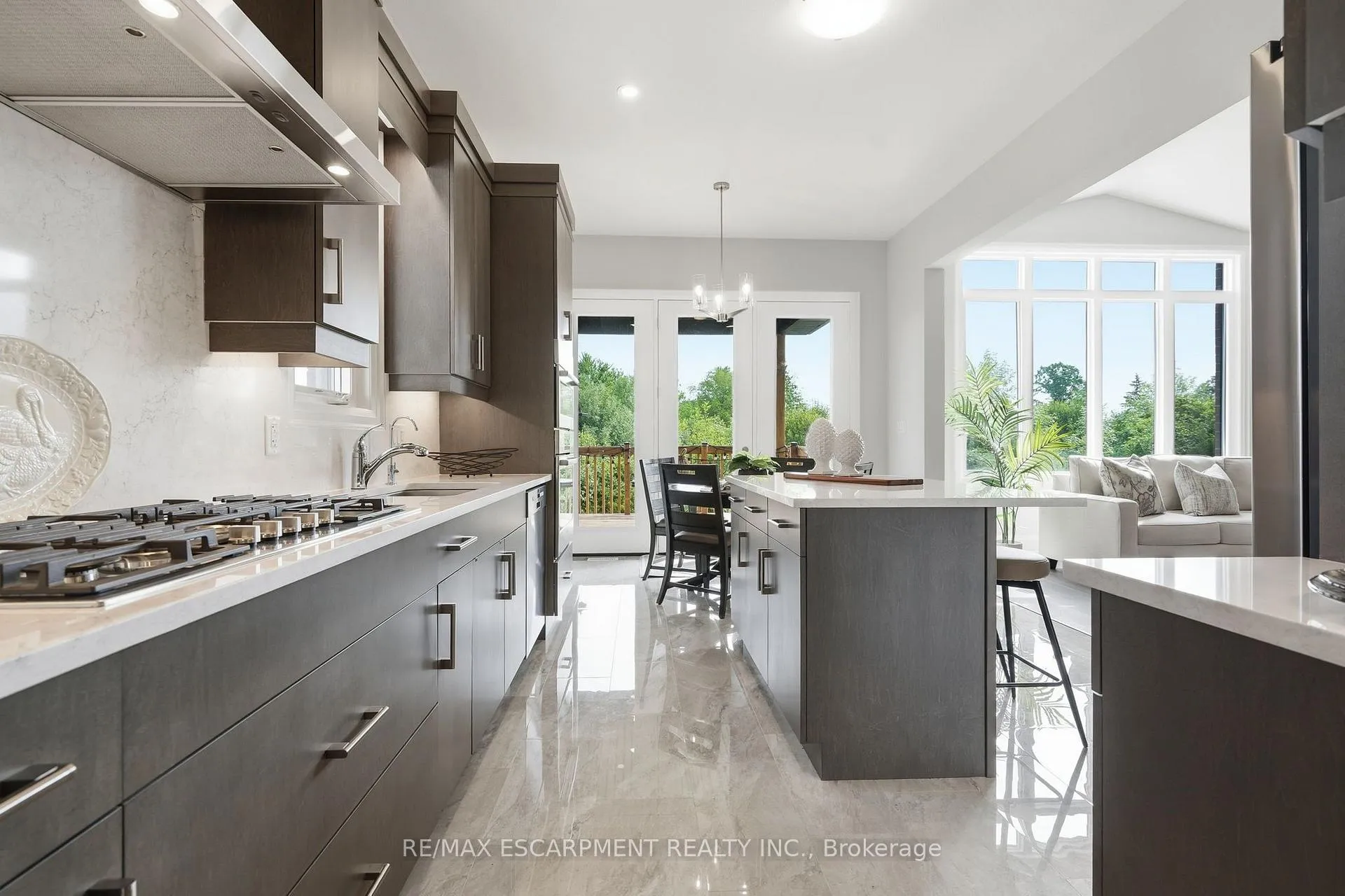 Photo 13 of 162 Westcott Road, Welland, West Welland — HOMEH