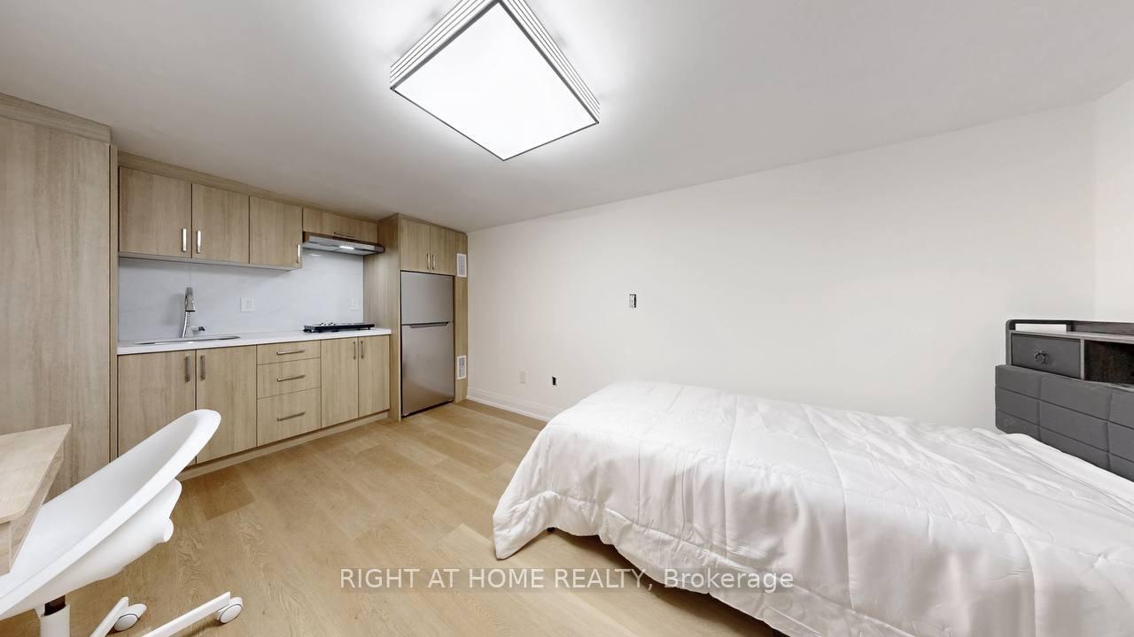 Photo 7 of Unit 3, 61 Glady's Road, Scarborough, Highland Creek — HOMEH