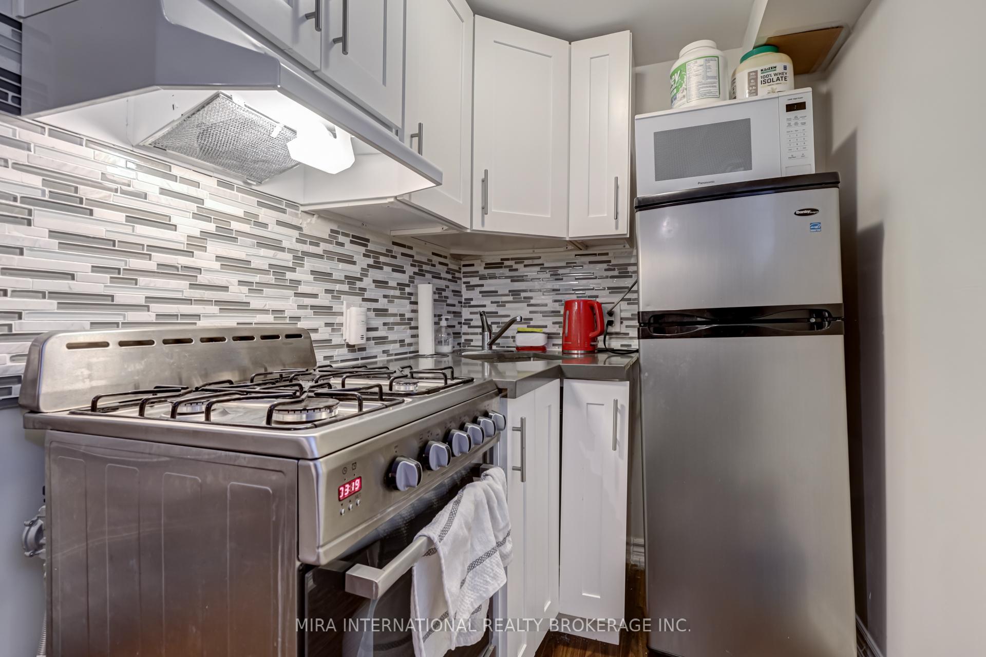 Photo 4 of Unit B3, 70 Melbourne Avenue, Toronto, South Parkdale — HOMEH