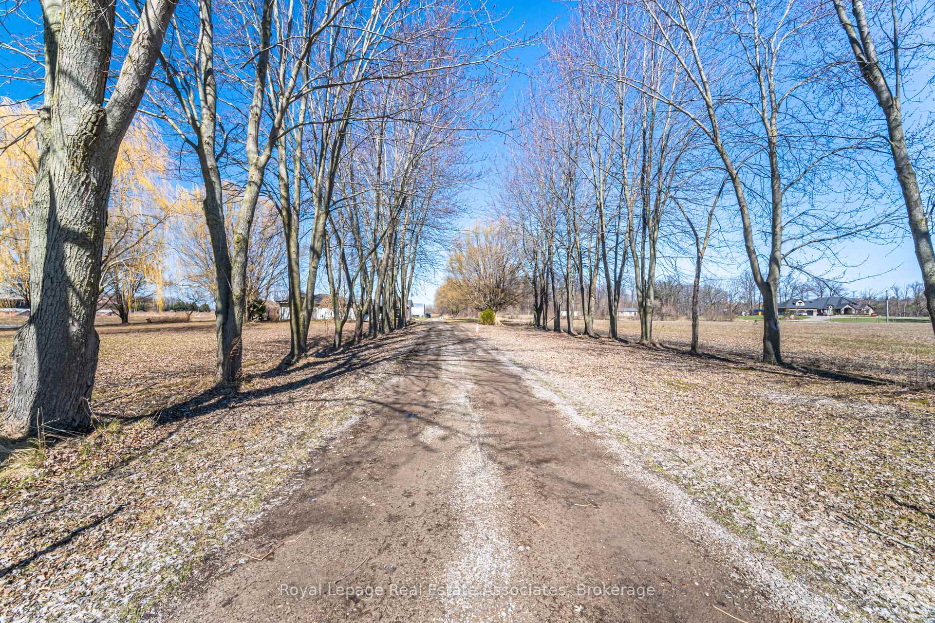Photo 4 of 5327 Eighth Line, Milton, Rural Trafalgar — HOMEH