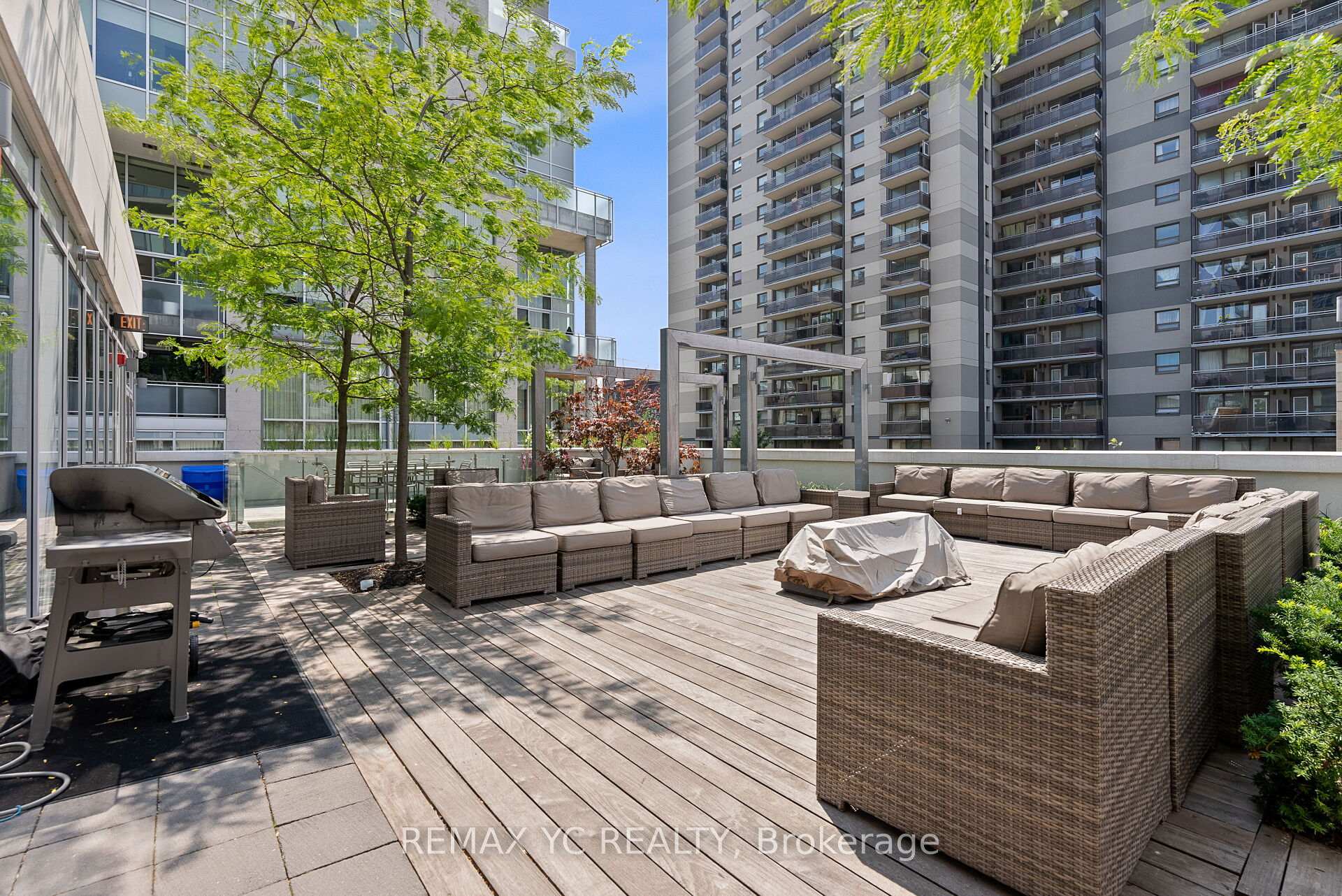 Photo 19 of Unit 1104, 170 Avenue Road, Toronto, The Annex — HOMEH