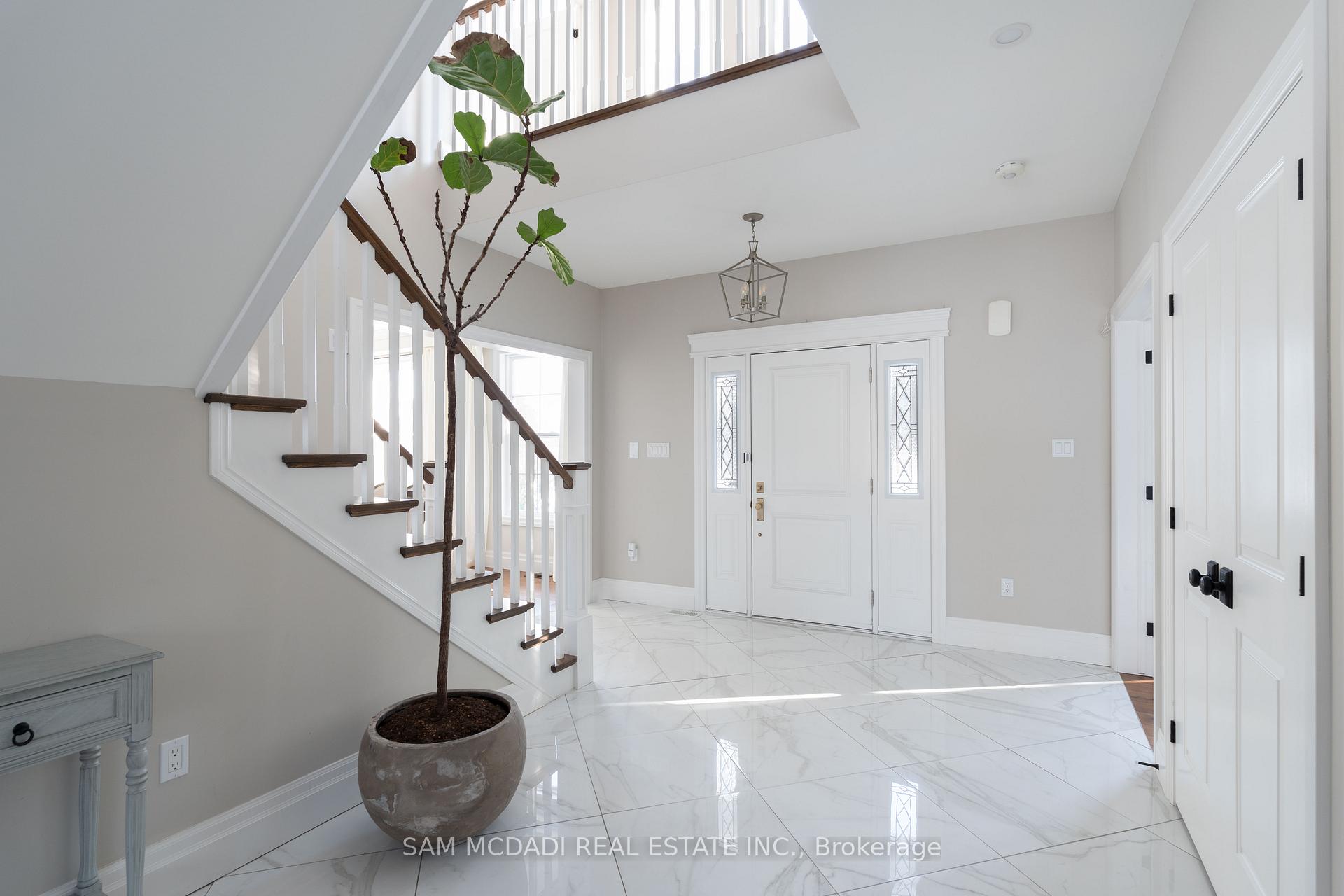 Photo 3 of 1096 Westbrook Road, Hamilton, Rural Glanbrook — HOMEH