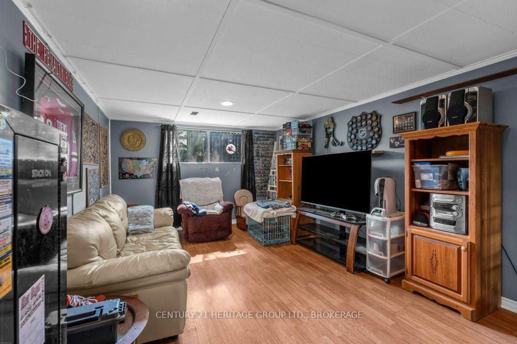 Photo 25 of 678 Carnaby Street, Kingston, South of Taylor-Kidd Blvd — HOMEH