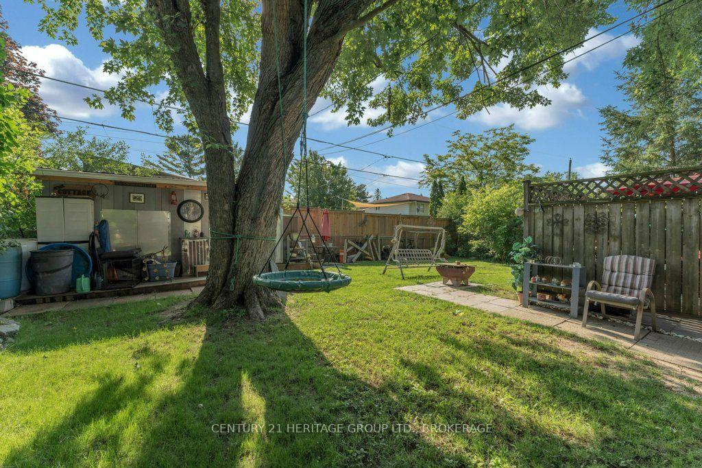 Photo 33 of 678 Carnaby Street, Kingston, South of Taylor-Kidd Blvd — HOMEH
