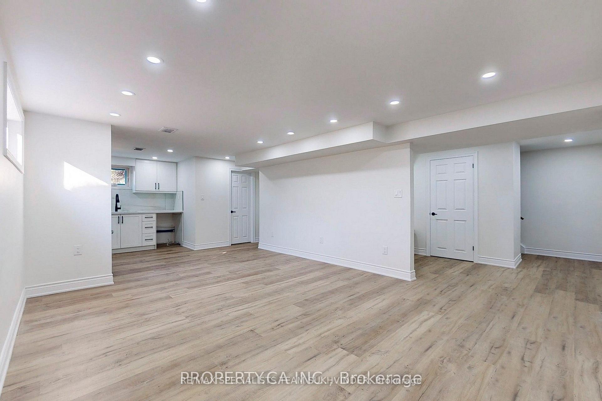 Photo 2 of Unit Lower, 80 Cynthia Road, Toronto, Rockcliffe-Smythe — HOMEH