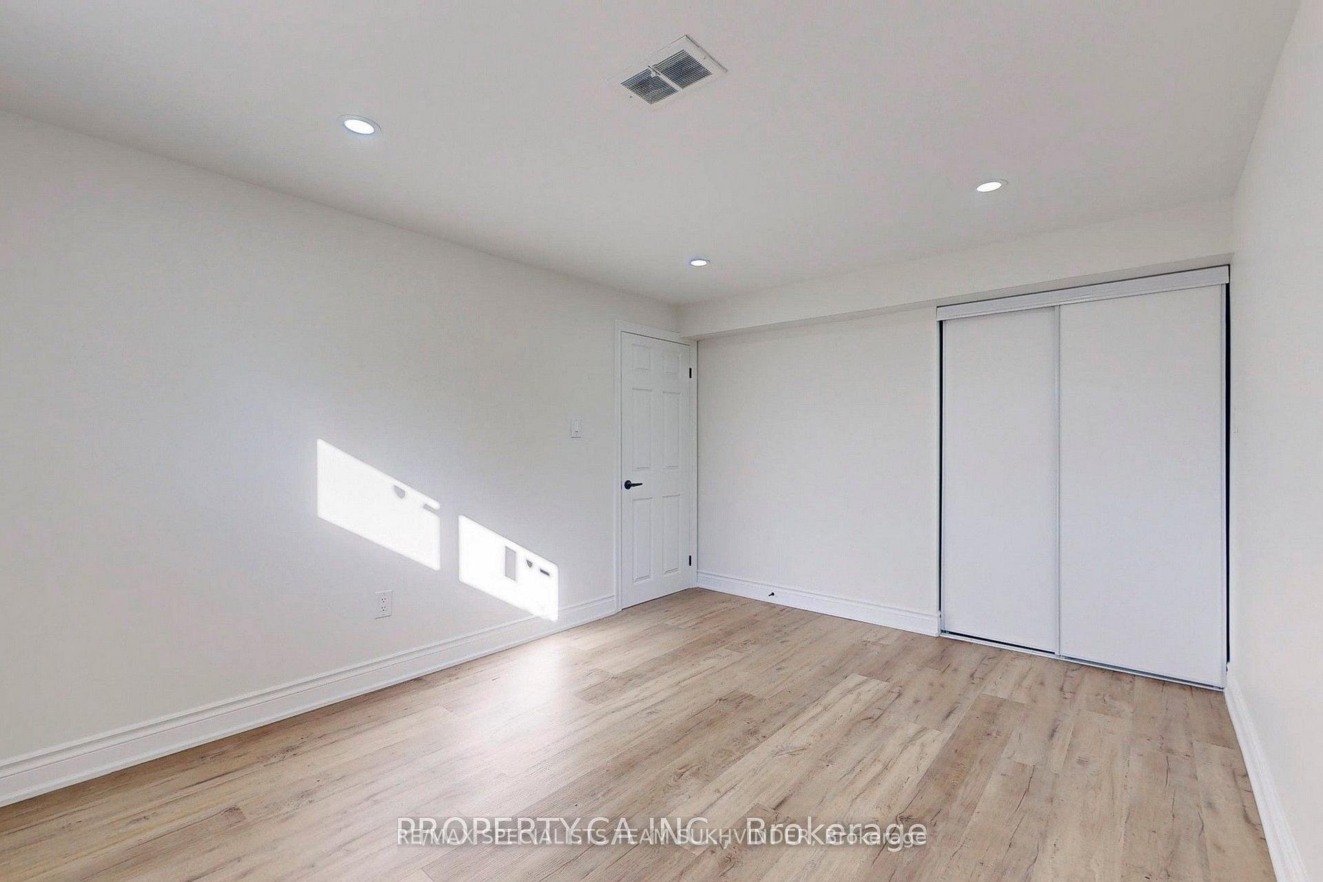 Photo 12 of Unit Lower, 80 Cynthia Road, Toronto, Rockcliffe-Smythe — HOMEH