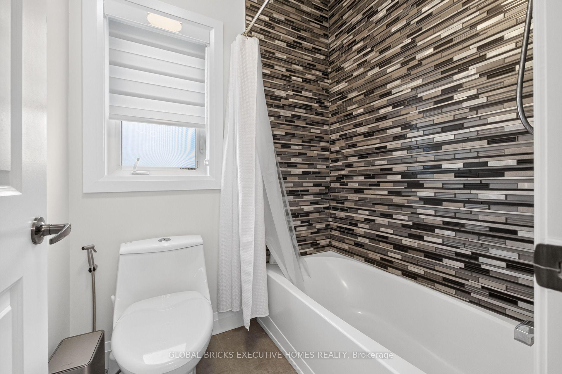 Photo 36 of 56 Valleyscape Drive, Kitchener, Doon South — HOMEH